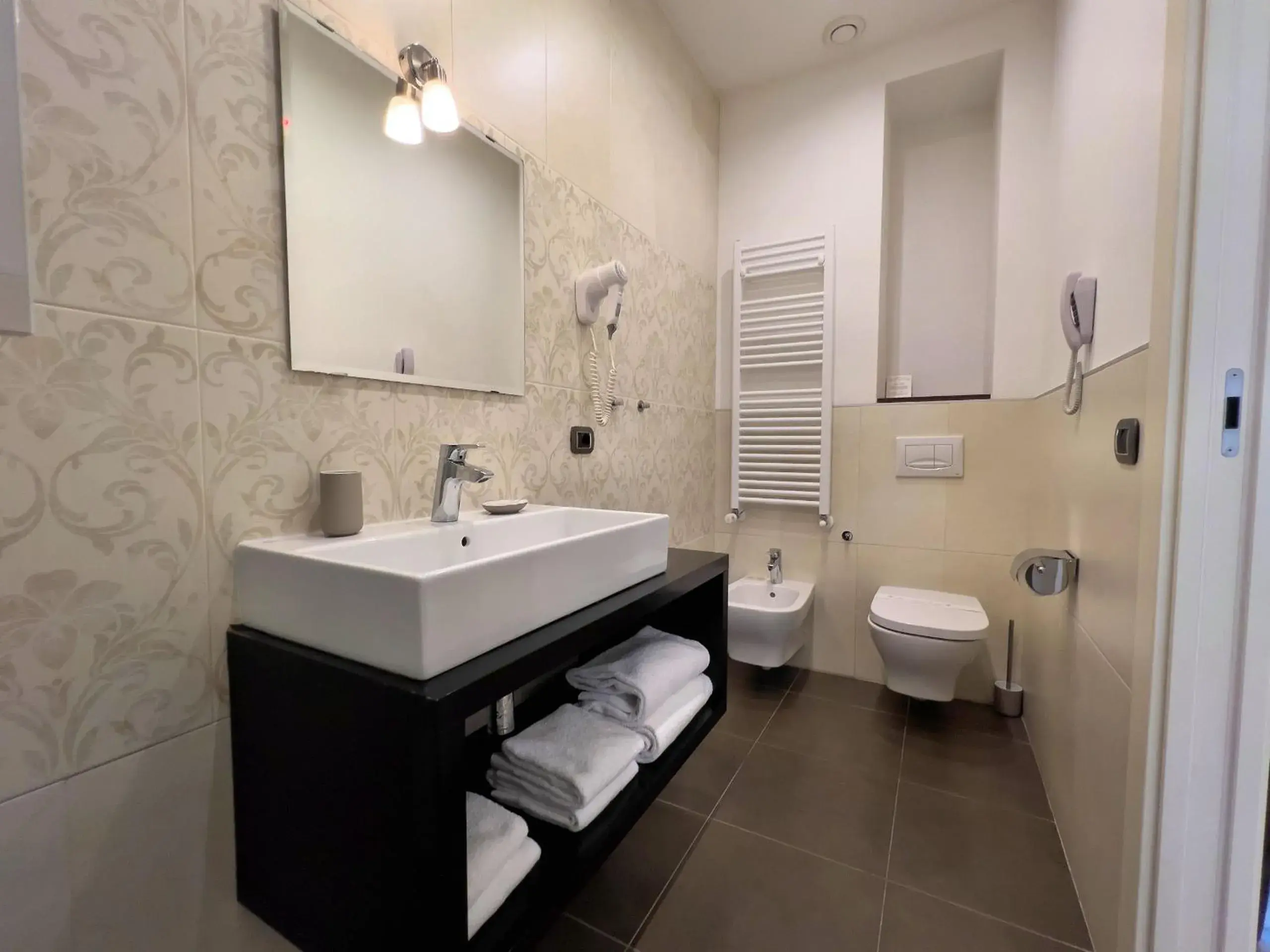 Toilet, Bathroom in Grand Hotel Impero Spa & Resort