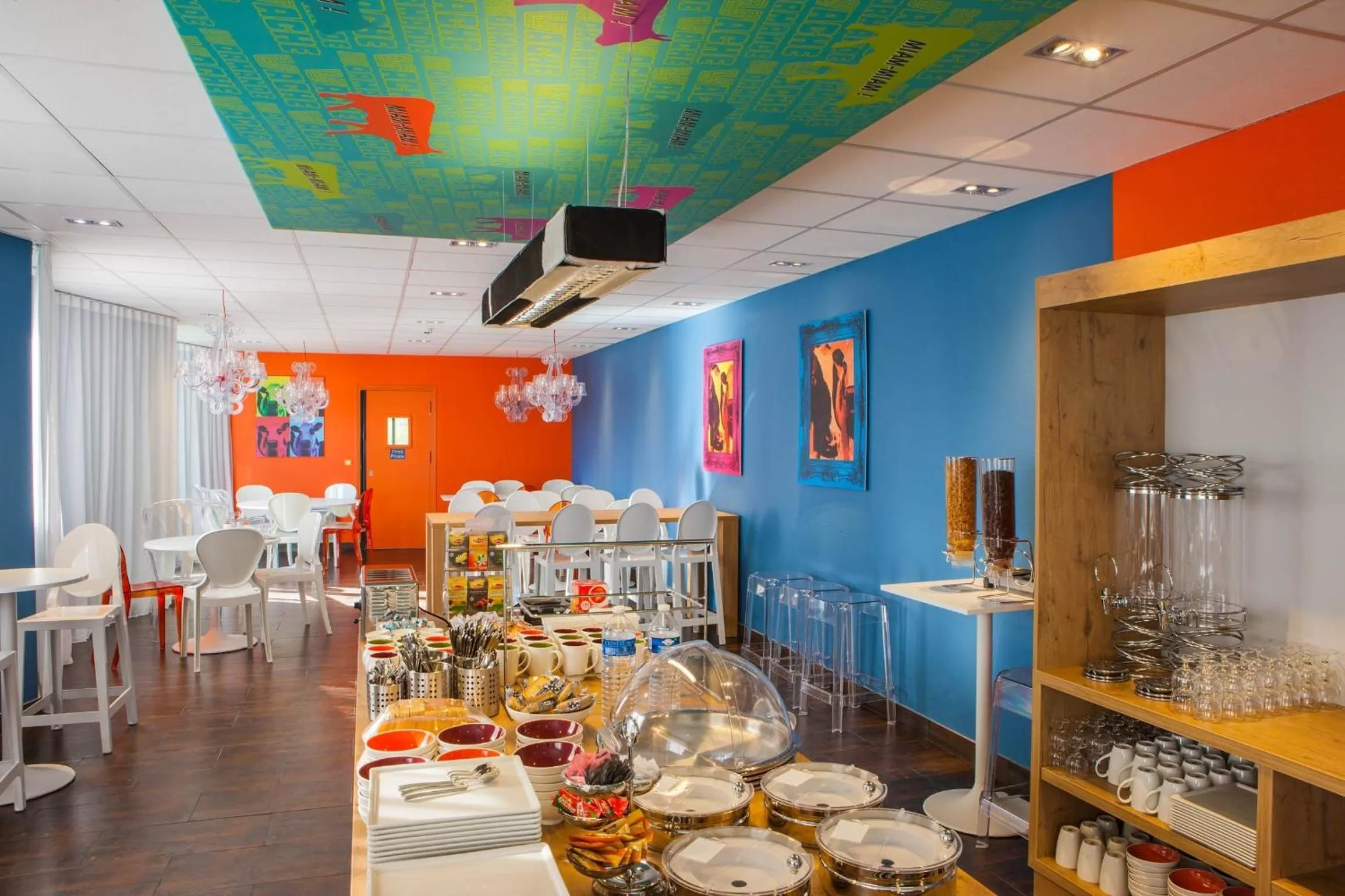 Restaurant/places to eat in Hotel Gabriel