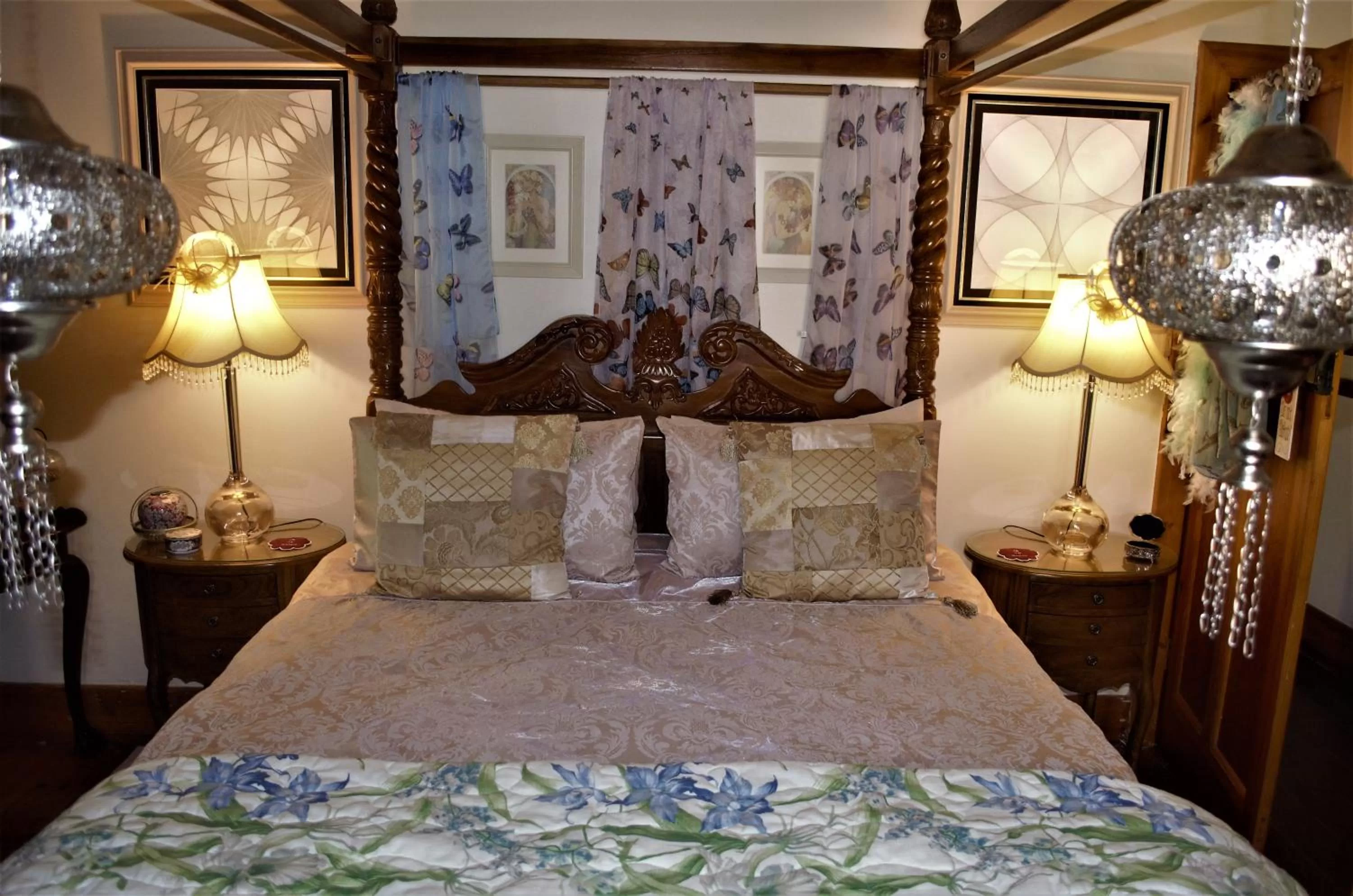 Bedroom, Bed in 79 On Ridge