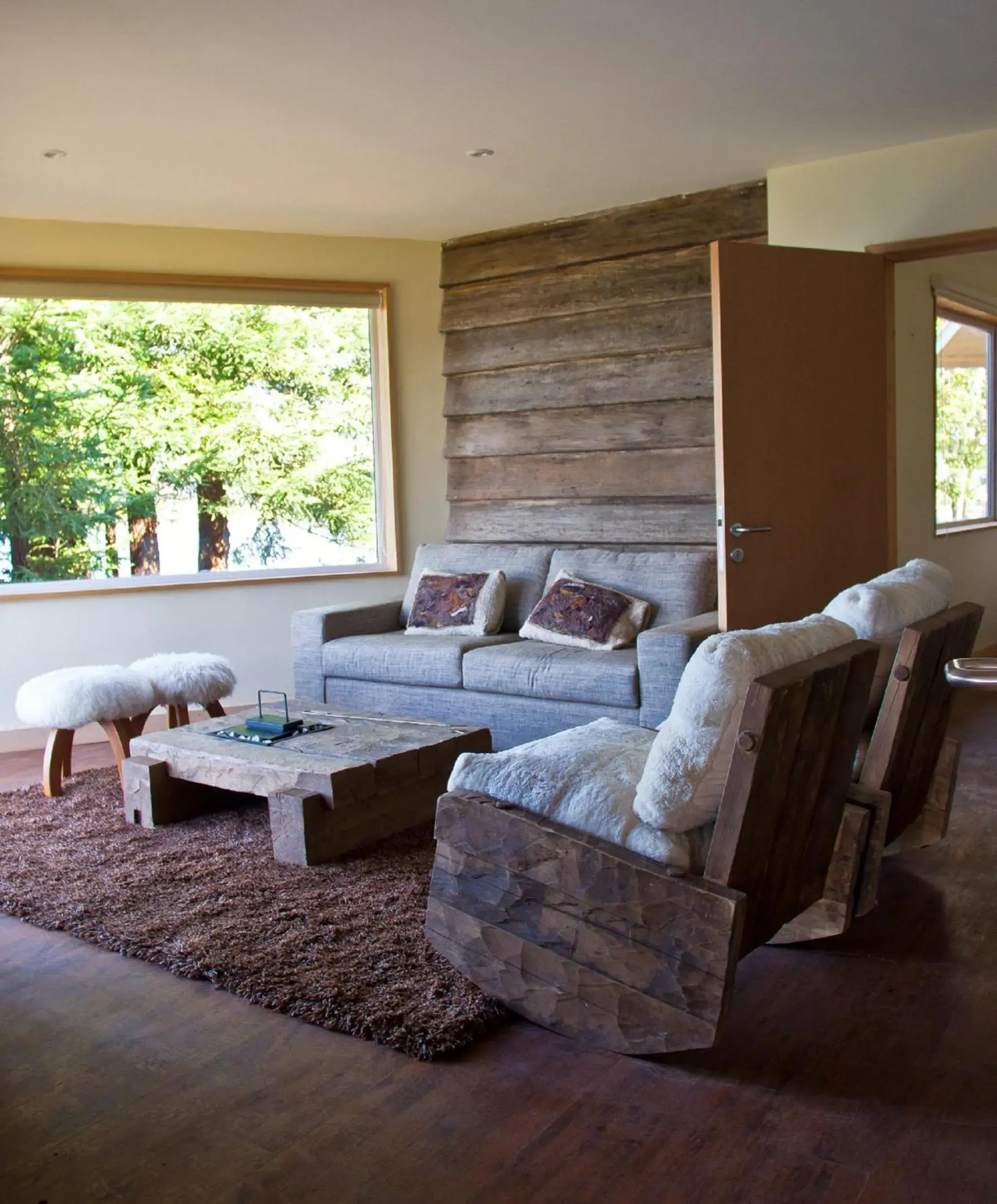 Living room, Seating Area in Hotel Cabaña Del Lago Puerto Varas