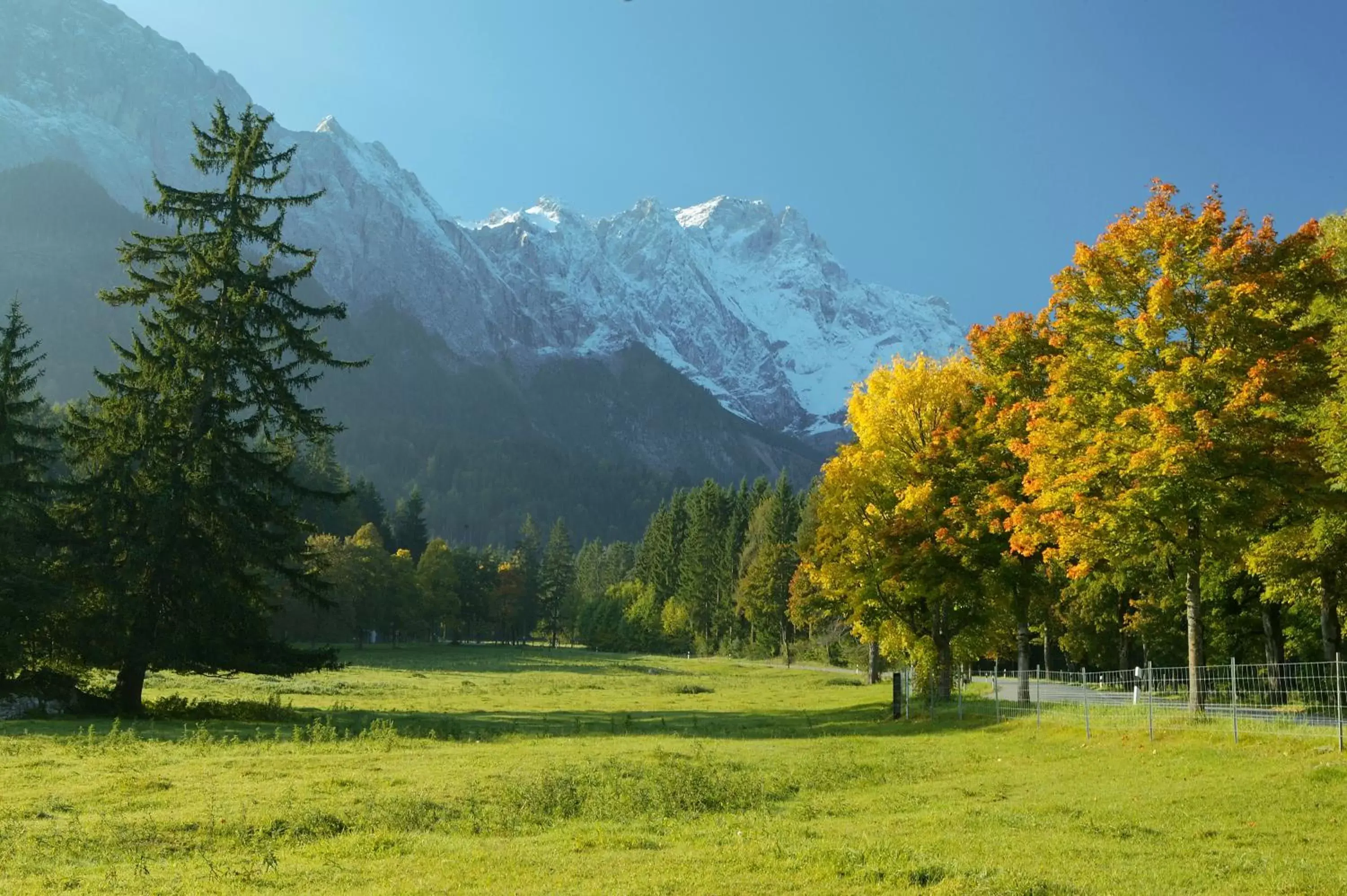 Natural landscape in Romantik Alpenhotel Waxenstein