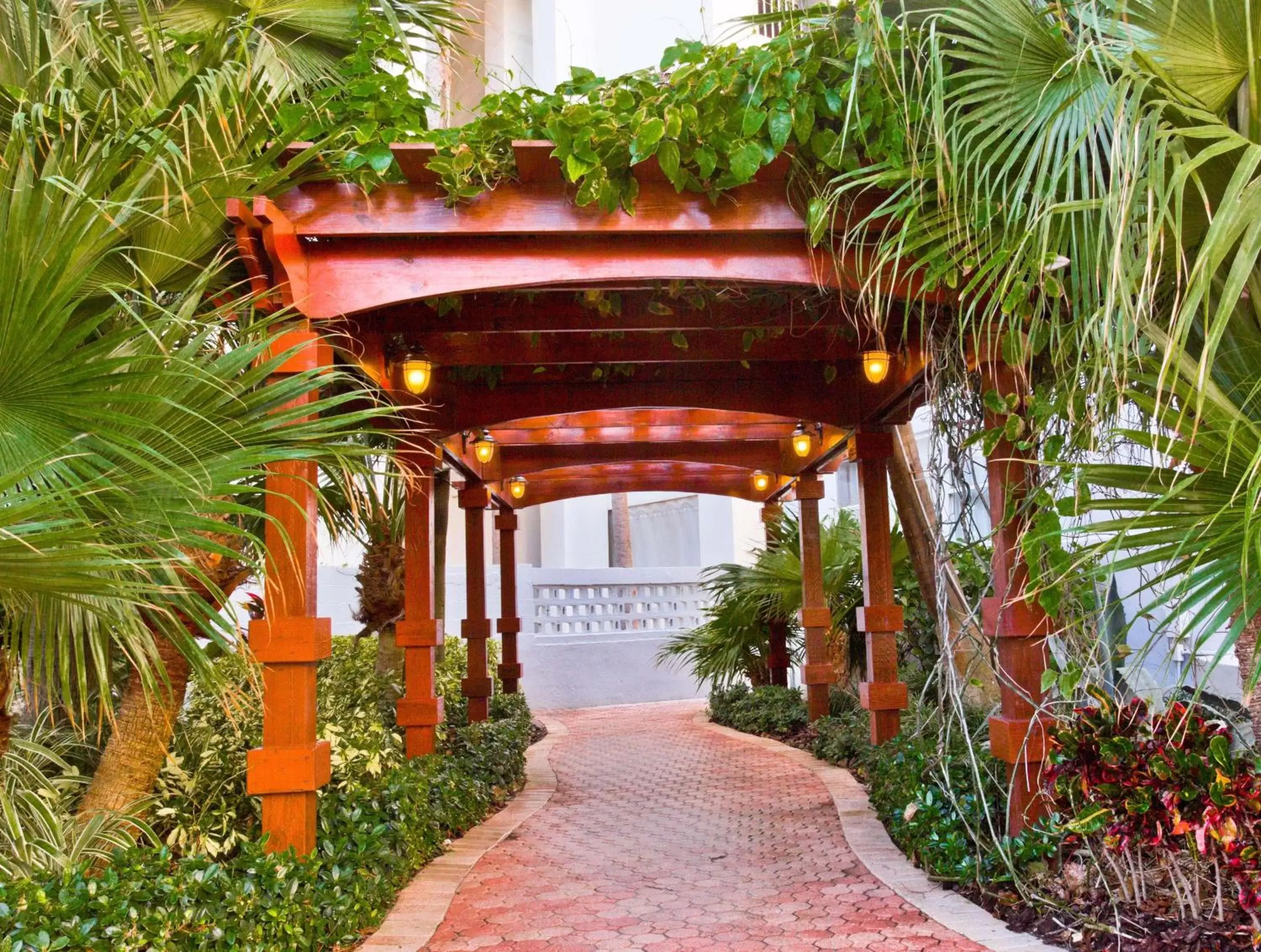 Garden in Lexington by Hotel RL Miami Beach