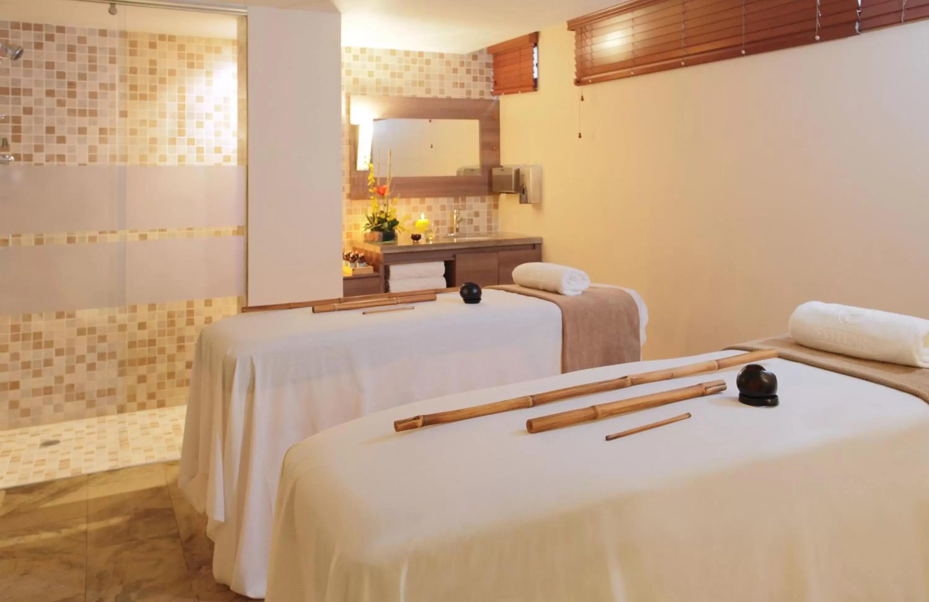 Massage in Estelar Paipa Hotel Spa & Y Centro De Convenciones