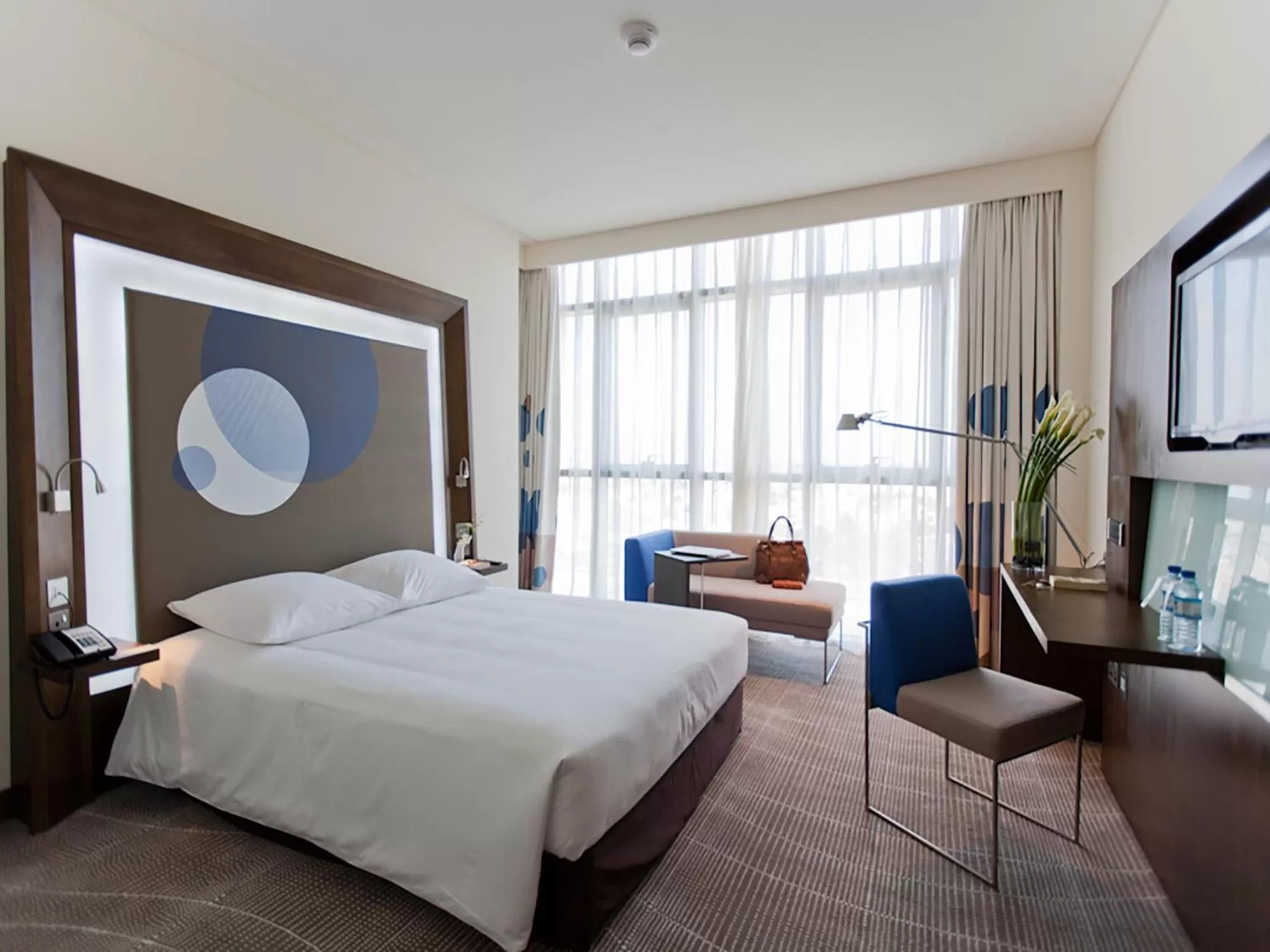 Bed in Novotel Abu Dhabi Gate