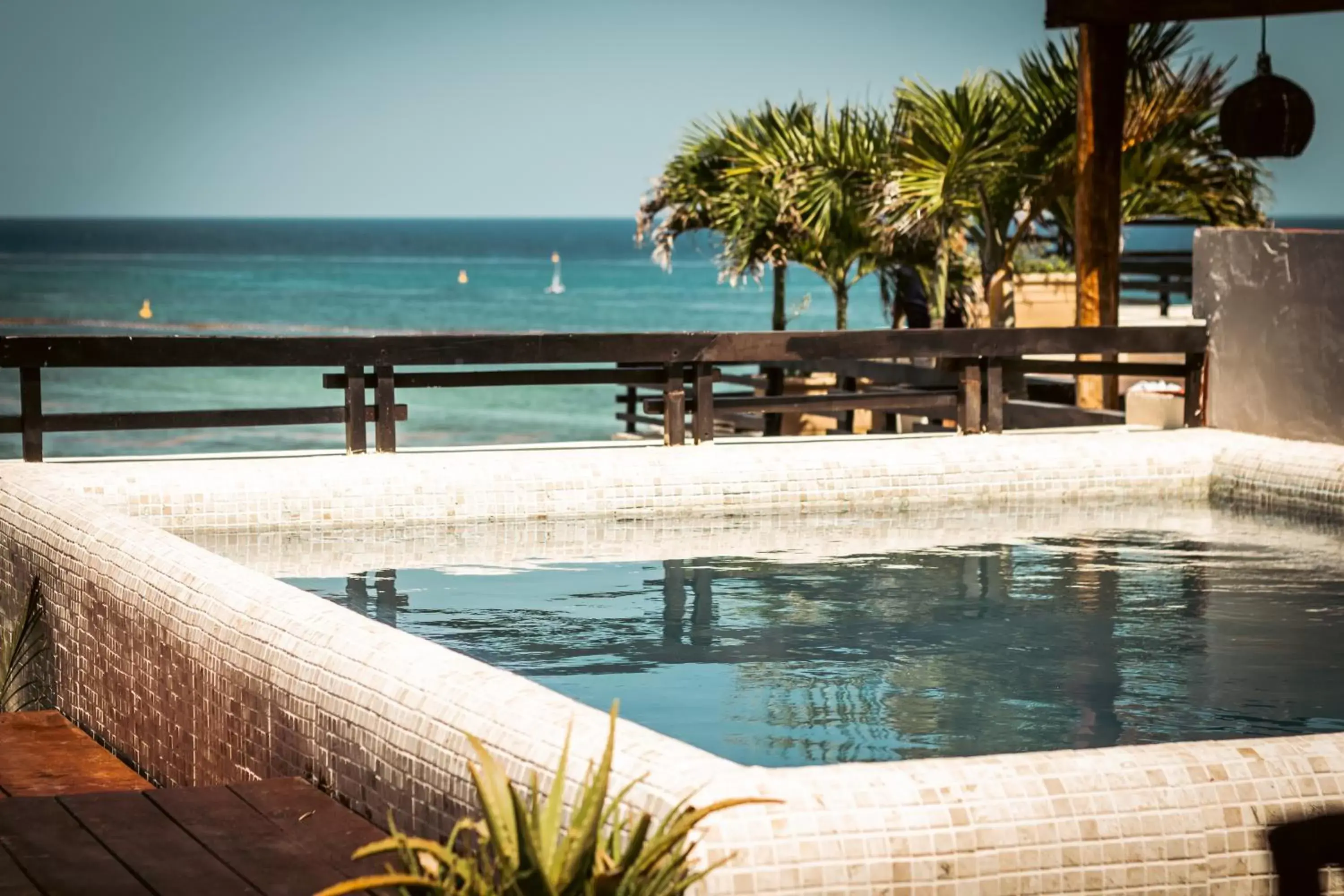 Three-Bedroom Apartment in Aldea Thai Three-Bedroom Apartment in Aldea Thai