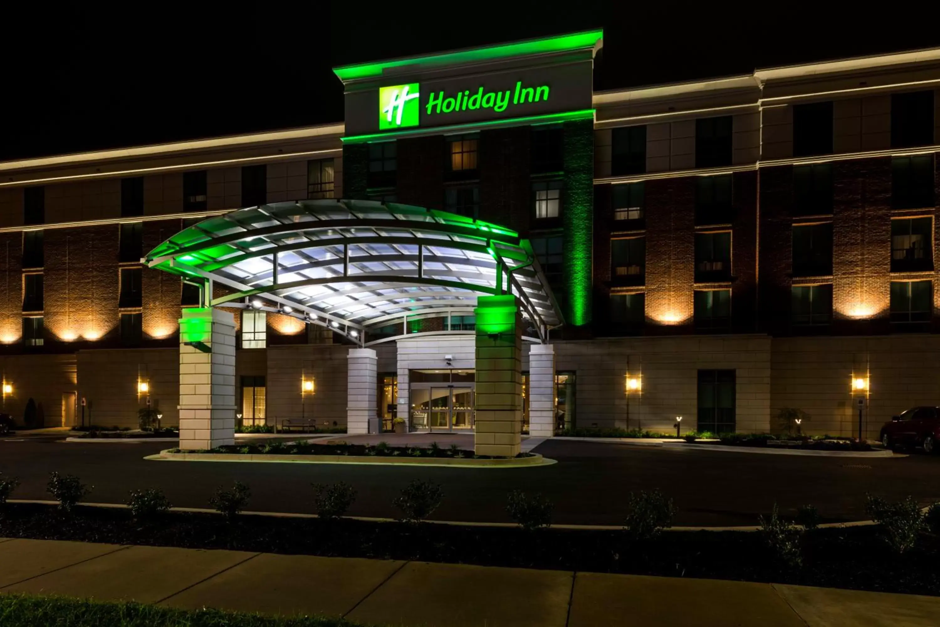 Property building in Holiday Inn Paducah Riverfront, an IHG Hotel