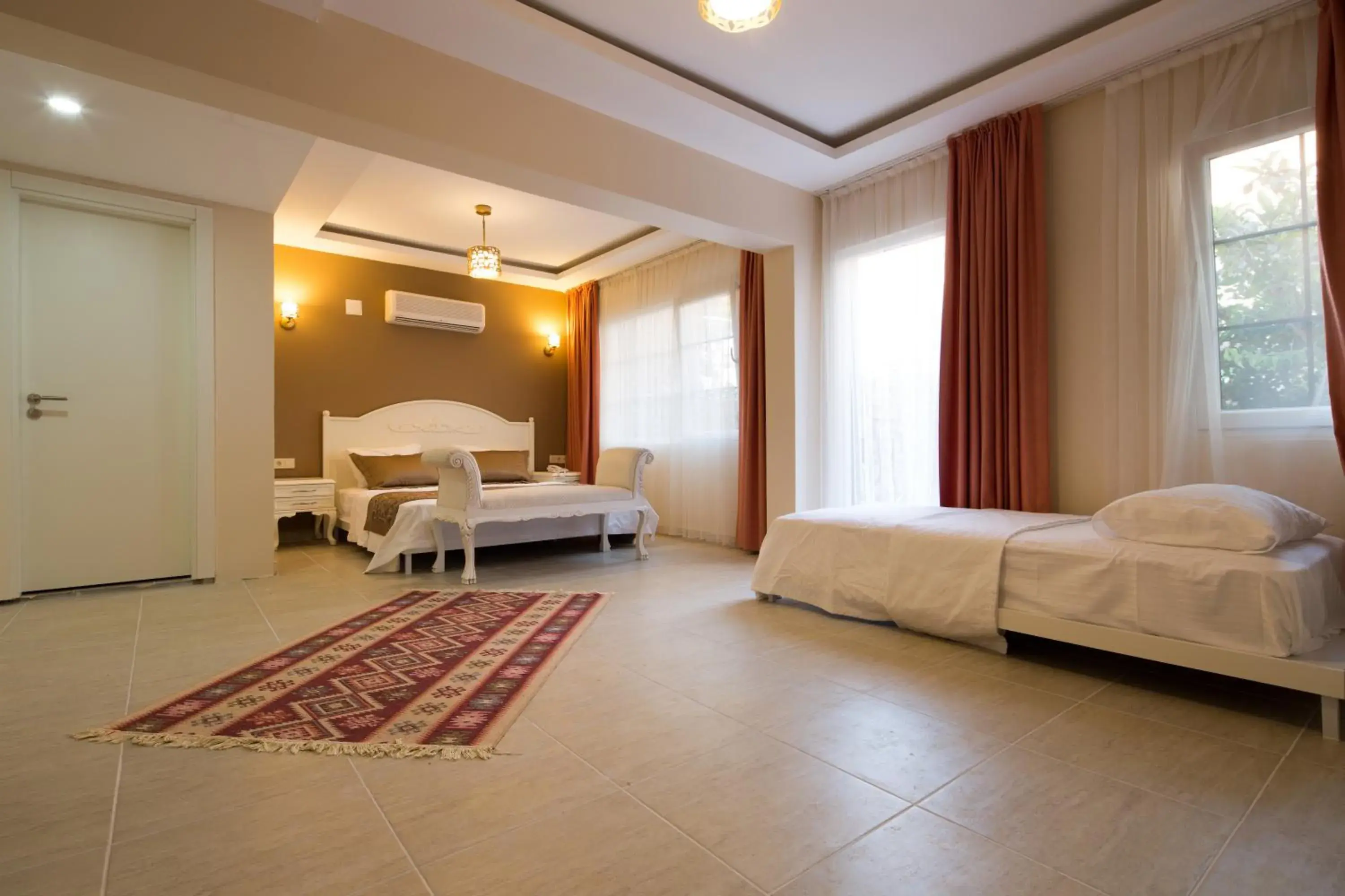 Photo of the whole room, Bed in Enda Boutique Hotel Kalkan