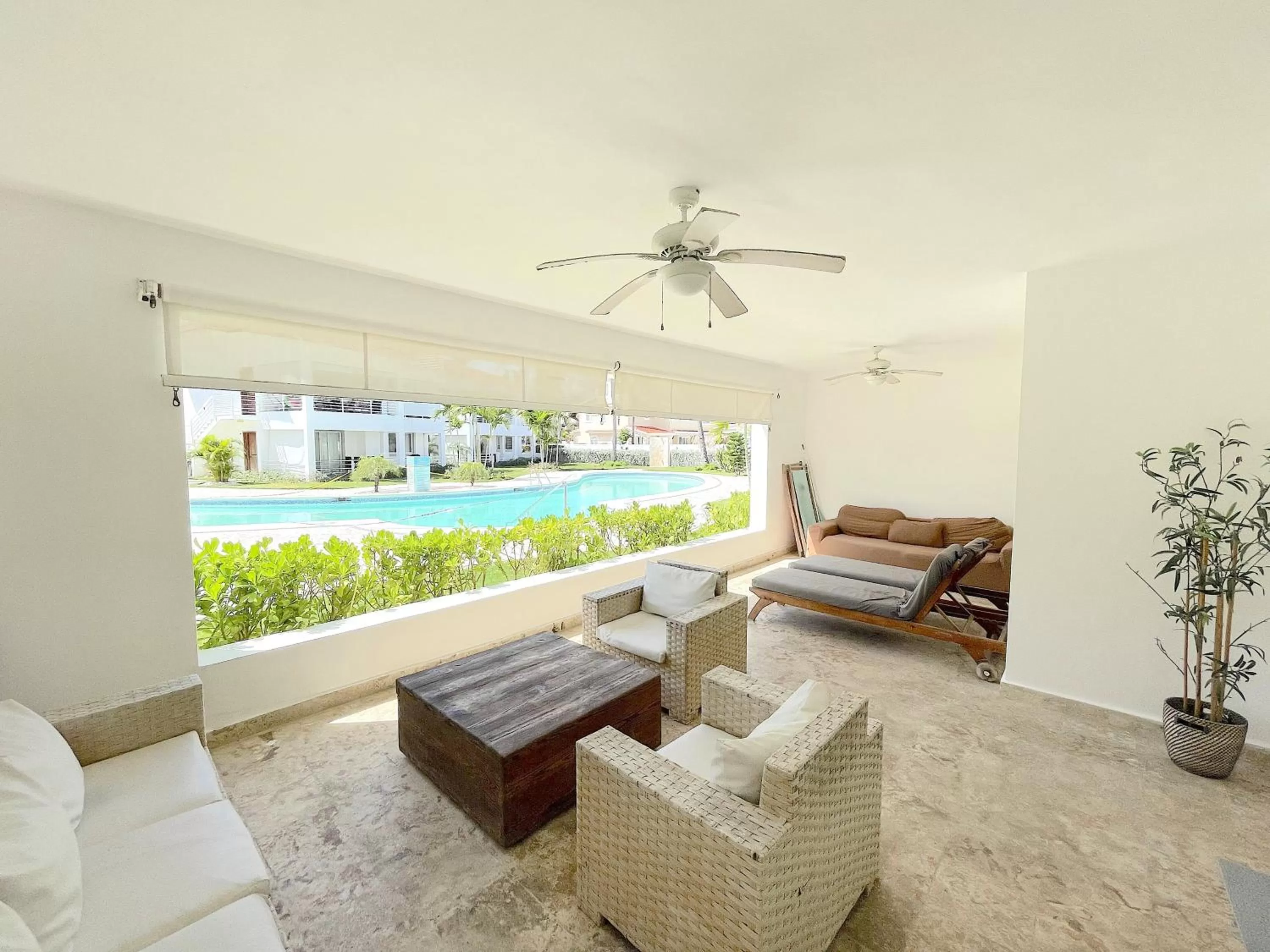 Patio, Seating Area in BEACH Condo-HOTEL with VILLAS & PRIVATE Apartments WIFI BBQ Beach CLUB & SPA