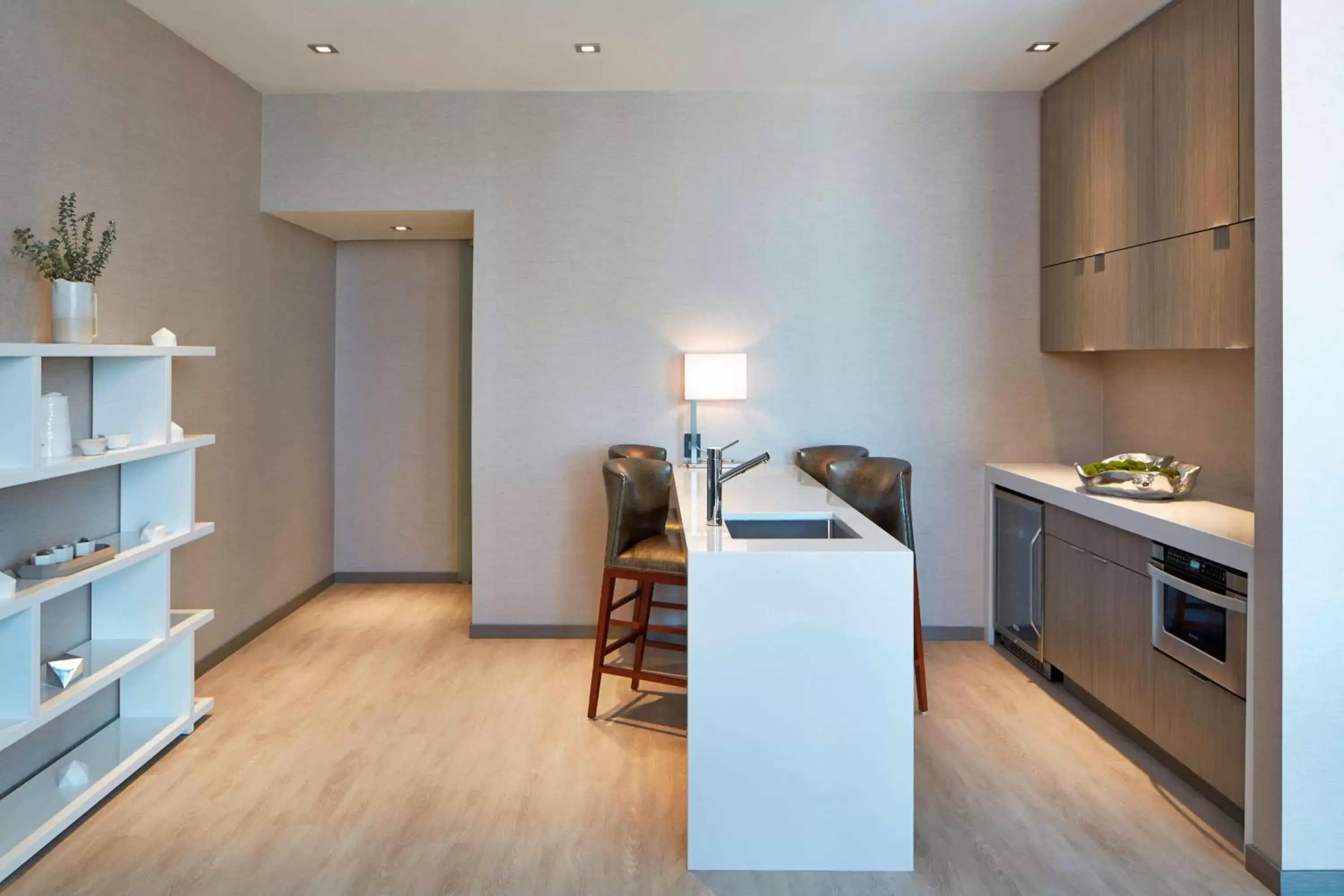 Kitchen or kitchenette, Kitchen/Kitchenette in AC Hotel by Marriott Des Moines East Village