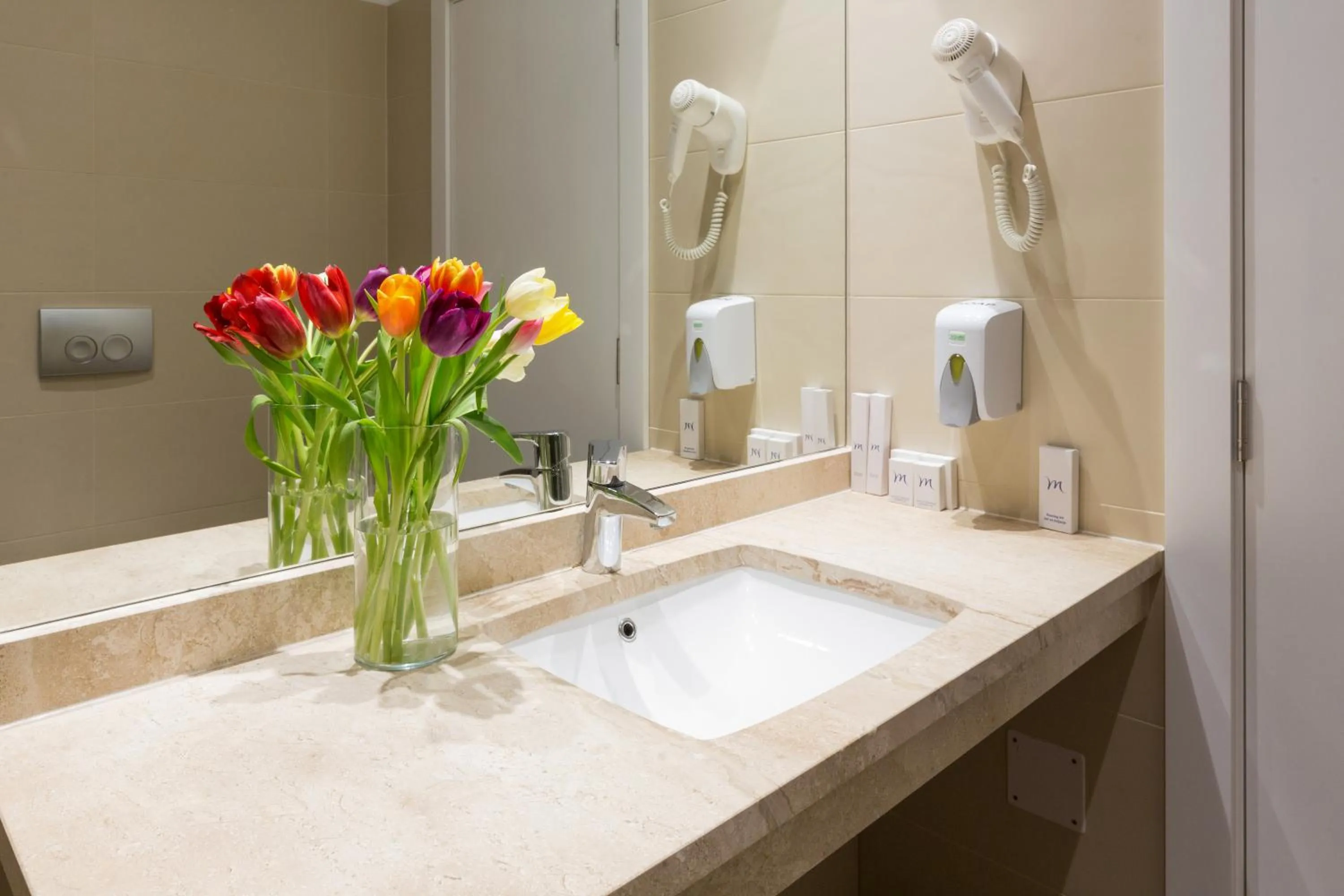 Bathroom in Hotel Royal Inn