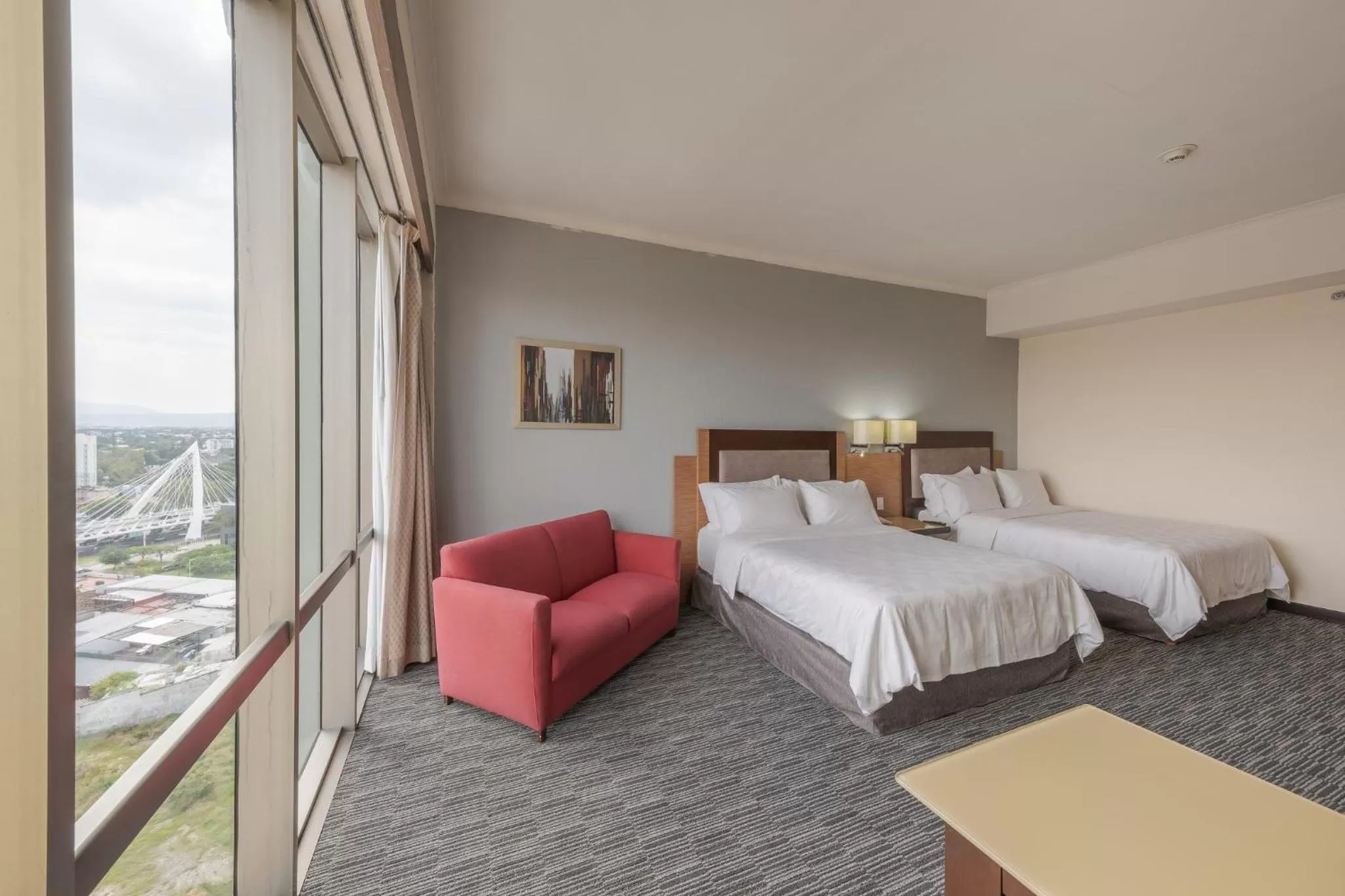 Photo of the whole room, Bed in Holiday Inn Guadalajara Select by IHG