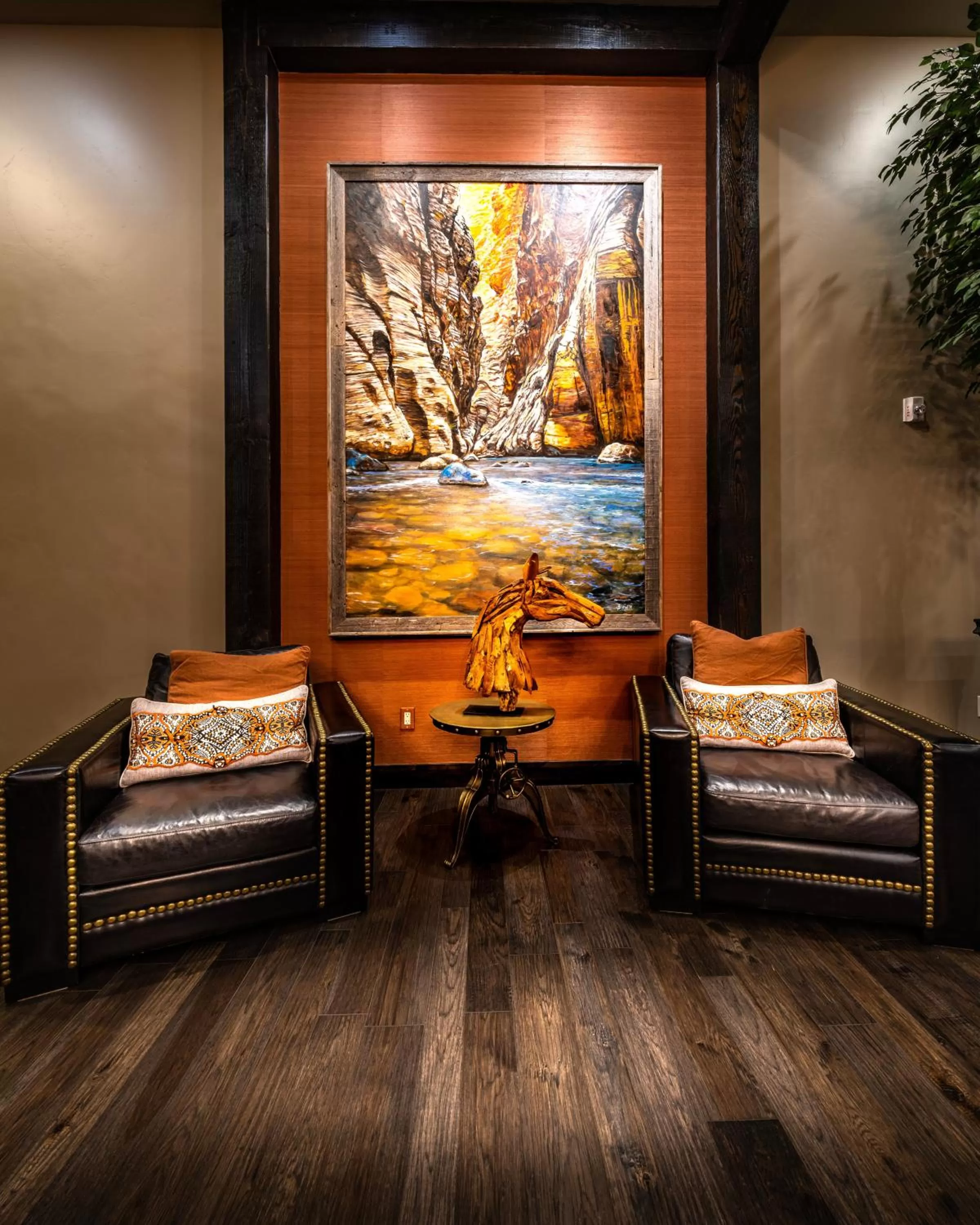 Communal lounge/ TV room in Desert Rose Resort & Cabins