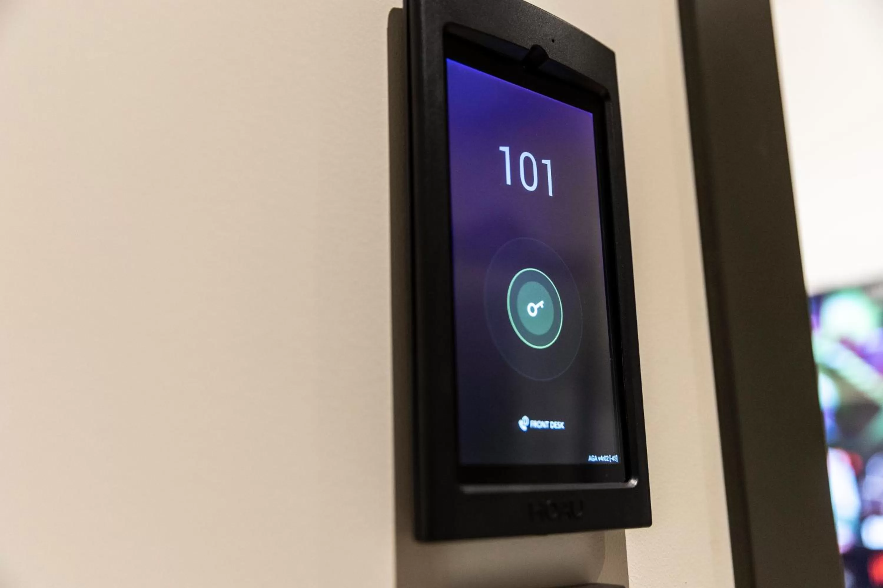 acessibility, TV/Entertainment Center in Corso 84 Luxury Suites