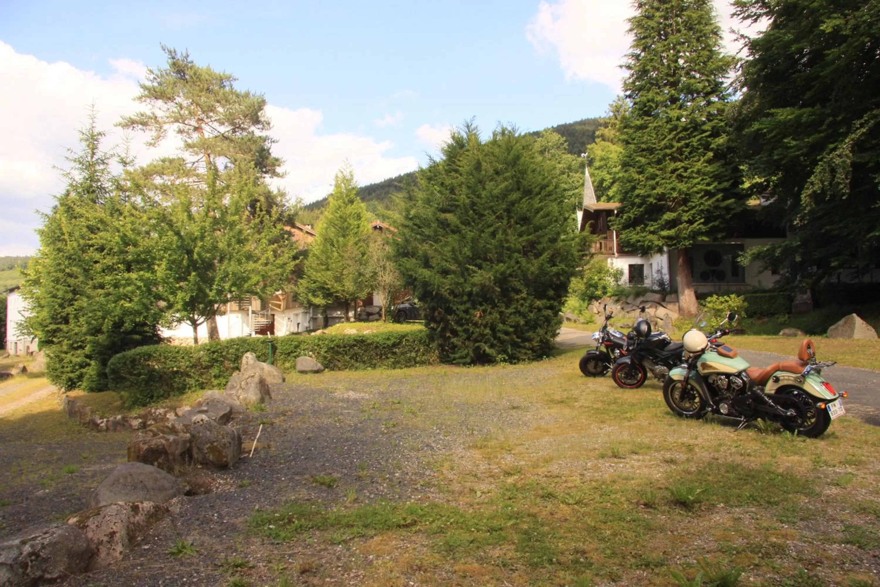 Notre Dame des Monts