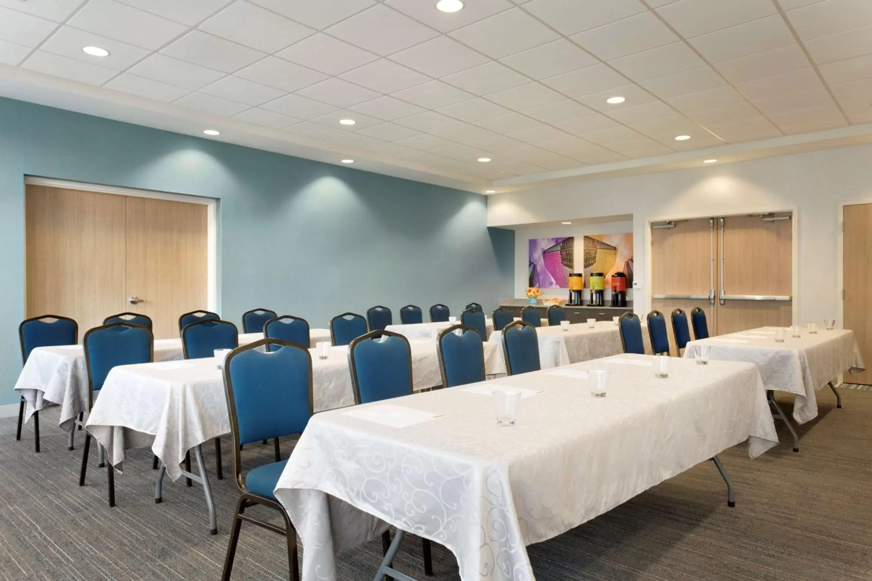 Meeting/conference room in Home2 Suites by Hilton Milton Ontario