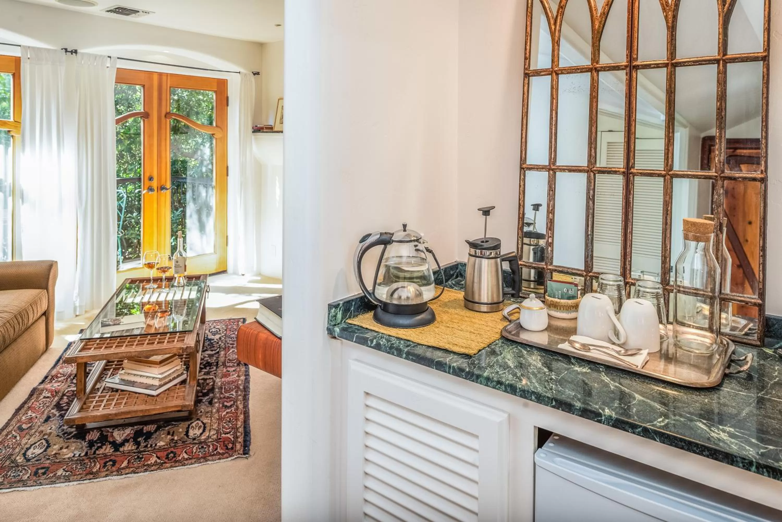 Coffee/tea facilities in Inn Paradiso