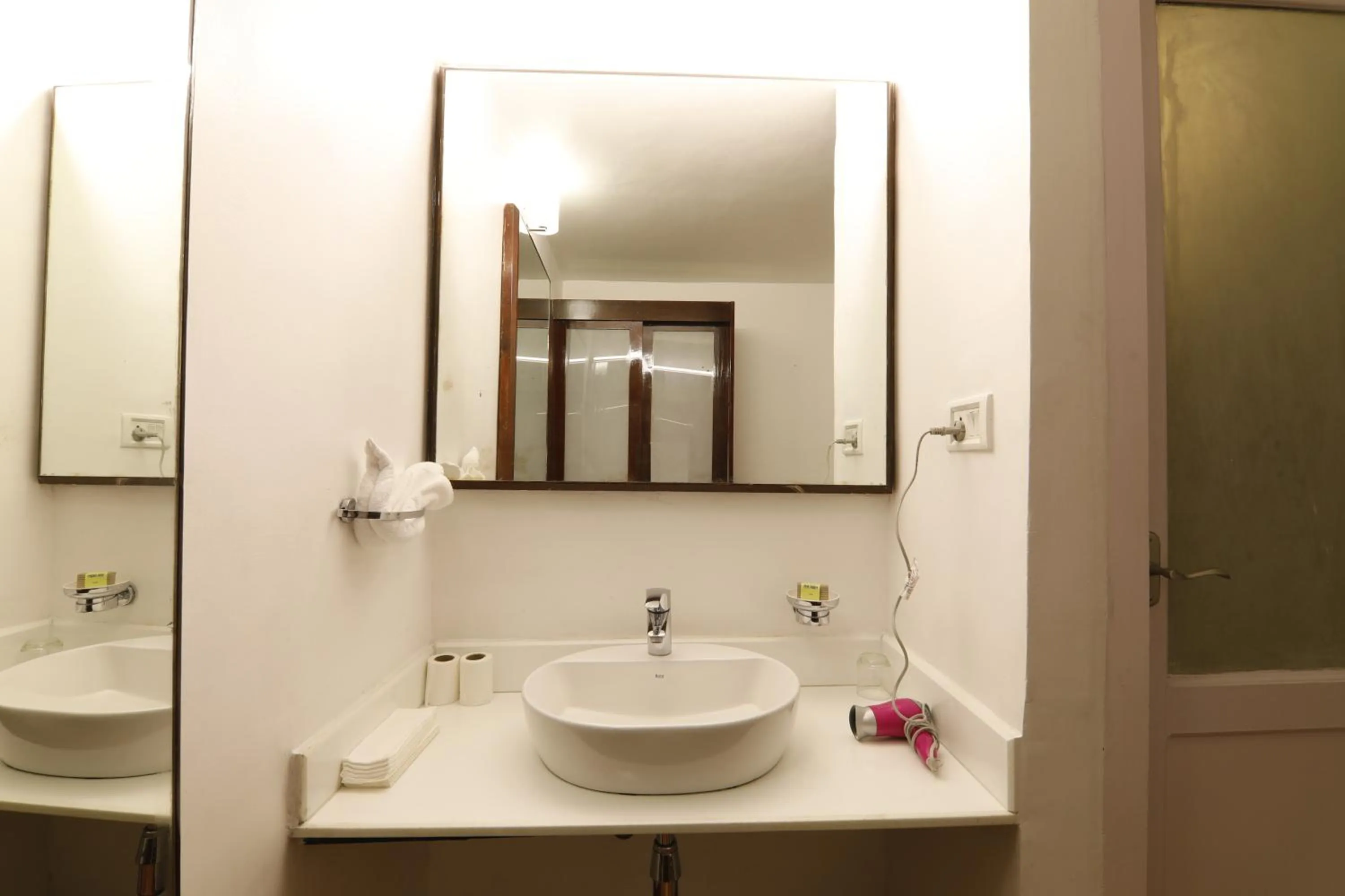 Bathroom in Tea Valley Resort, Munnar