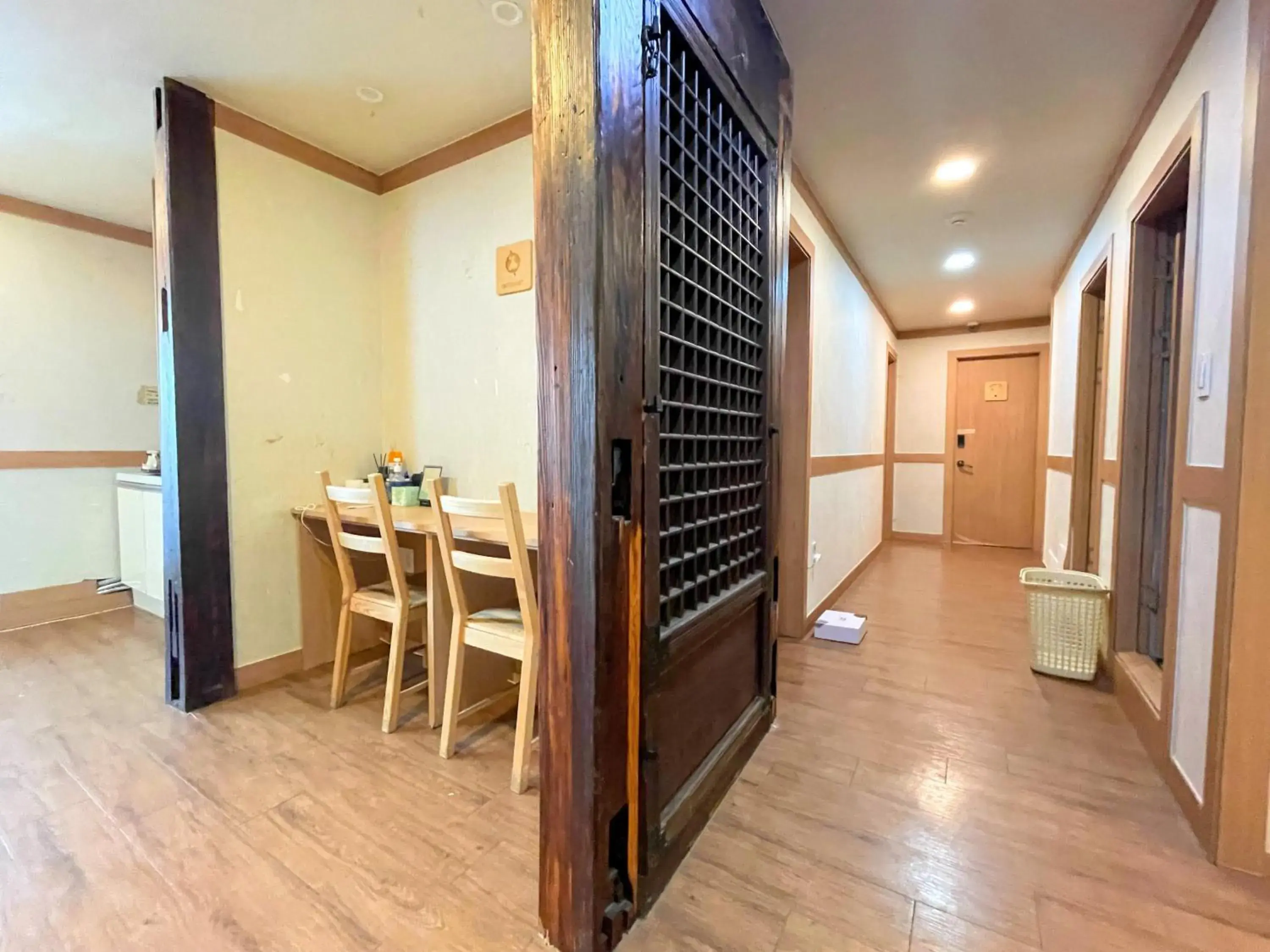 Area and facilities, Dining Area in Cocoa Guesthouse