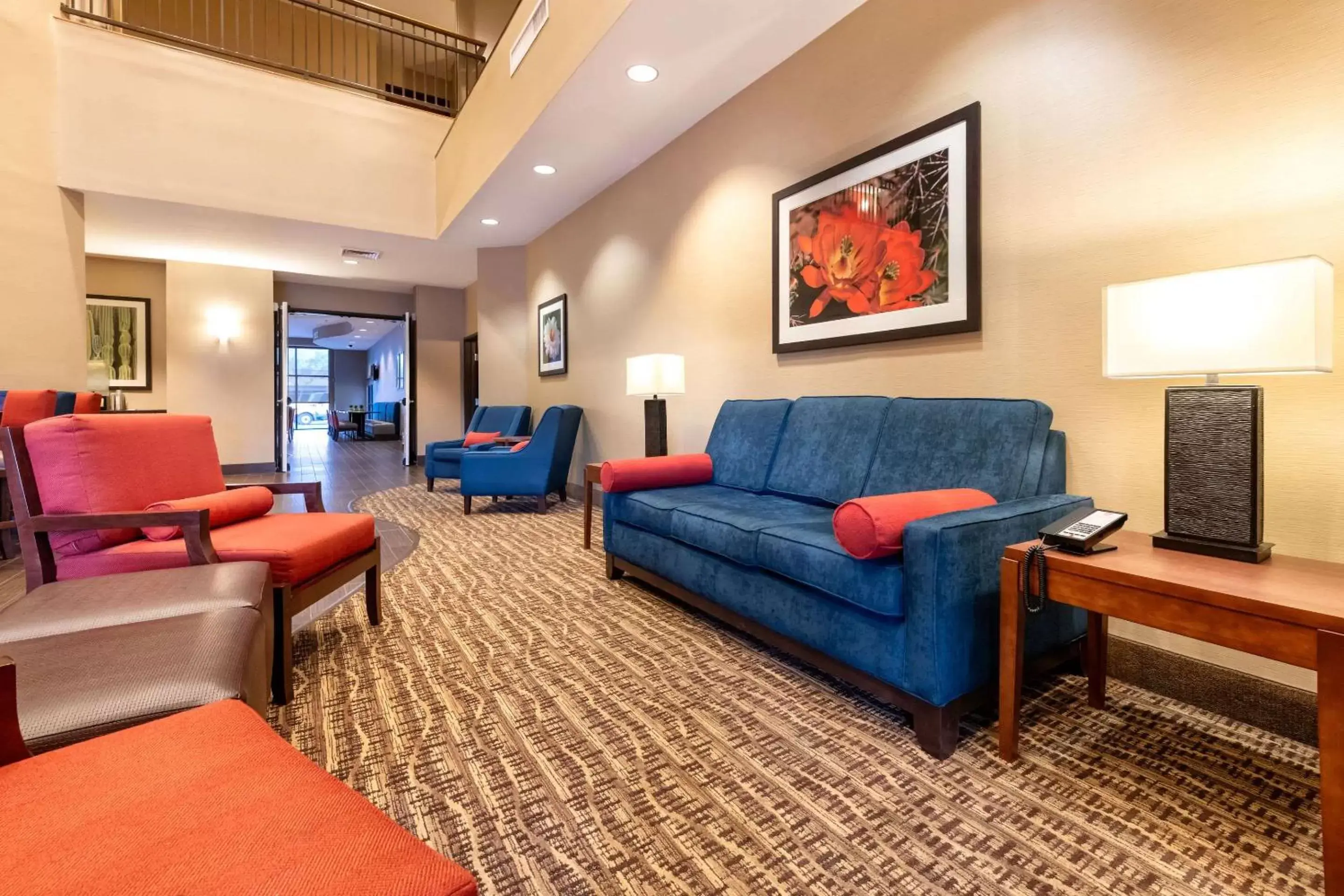 Lobby or reception, Seating Area in Comfort Suites Goodyear-West Phoenix