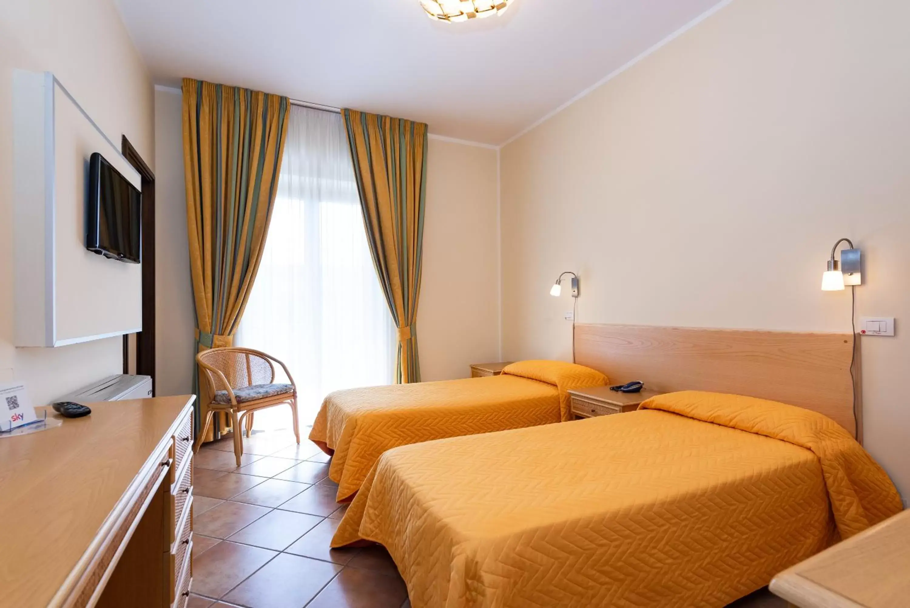 Photo of the whole room, Bed in Hotel Il Ceppo