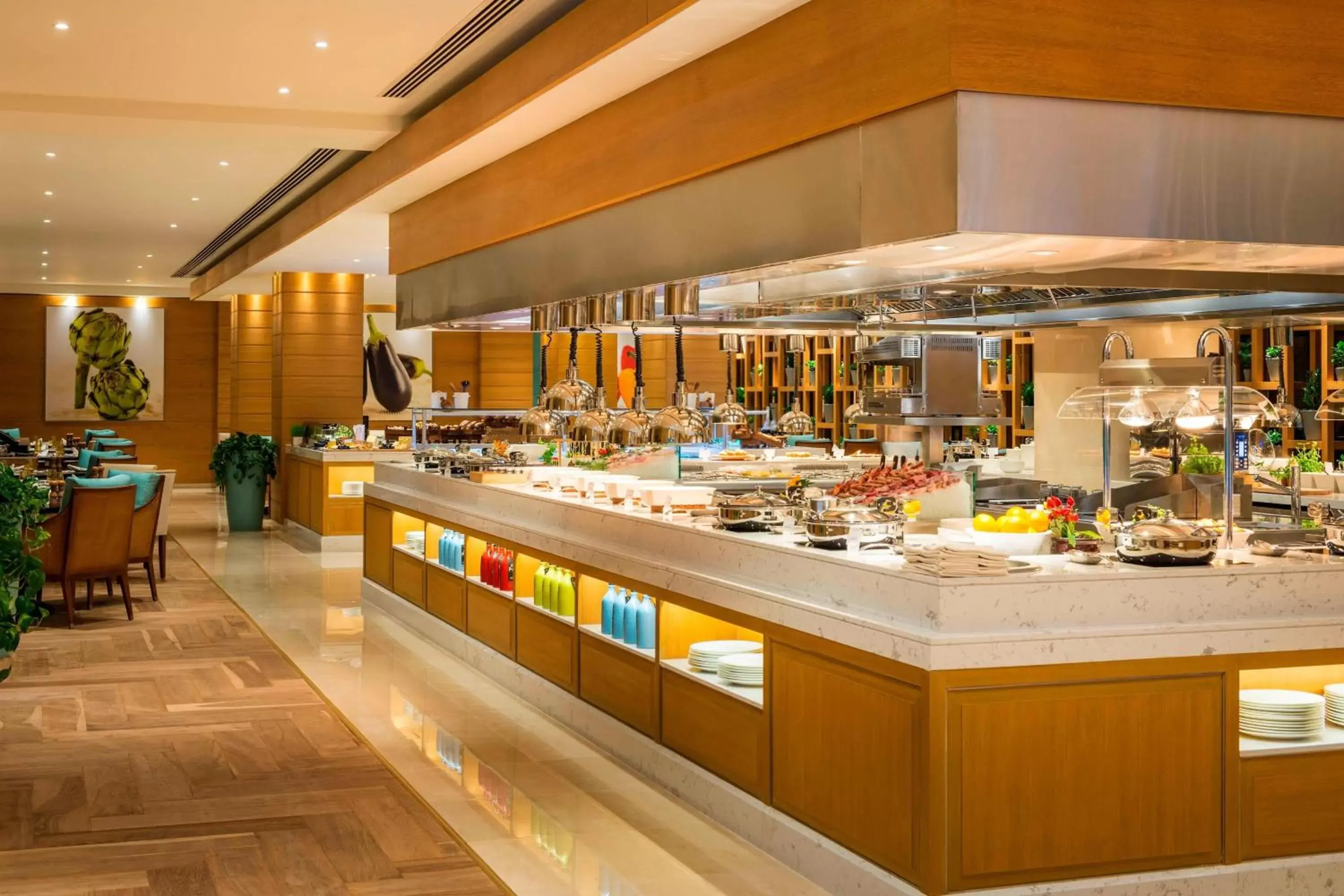 Kitchen or kitchenette, Restaurant/Places to Eat in Grosvenor House, a Luxury Collection Hotel, Dubai