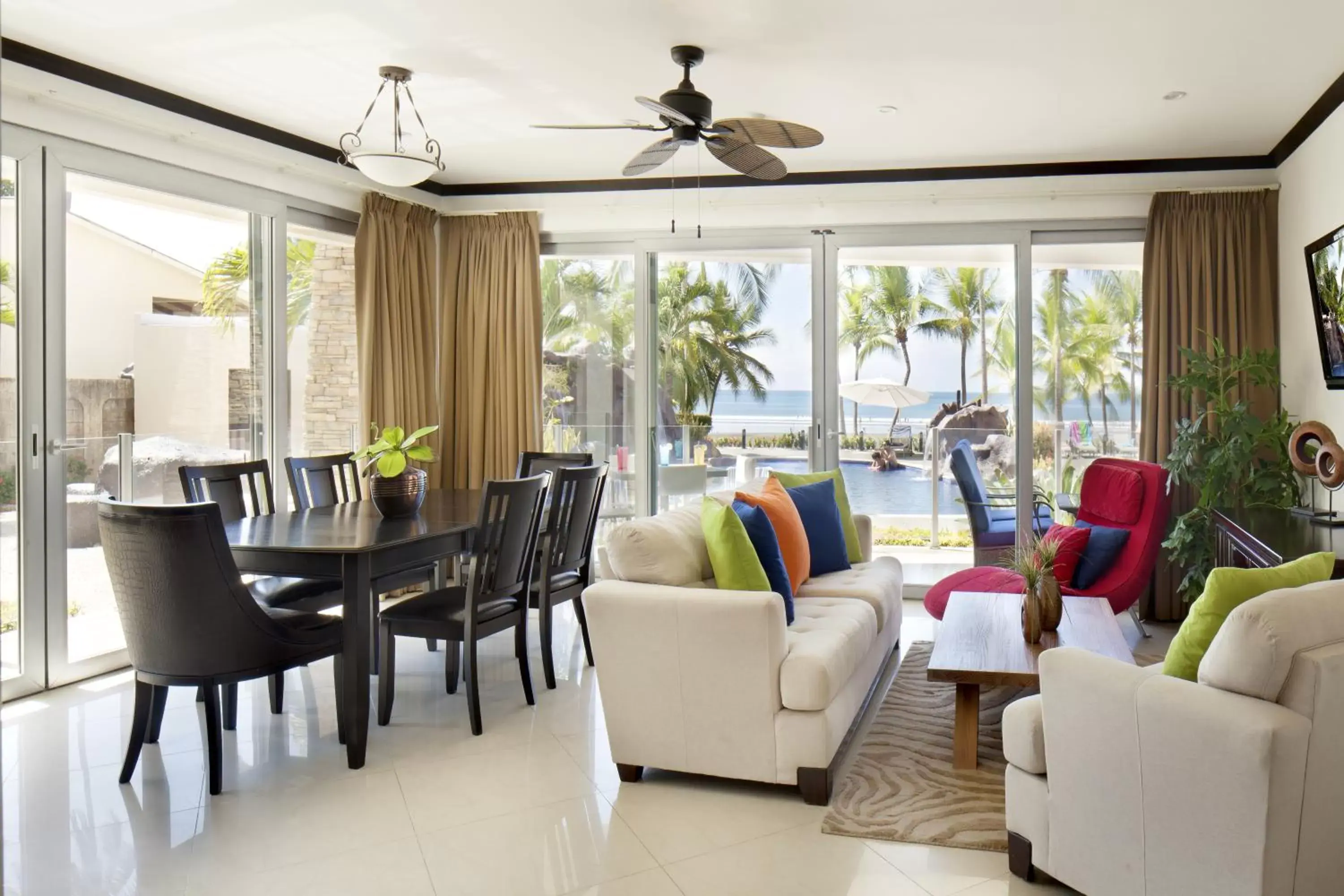 Lounge/Bar in Best in Jaco Condos at Diamante del Sol