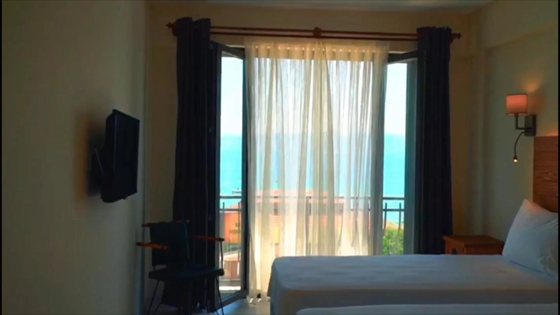 Sea view, Bed in 8 Rooms Hotel
