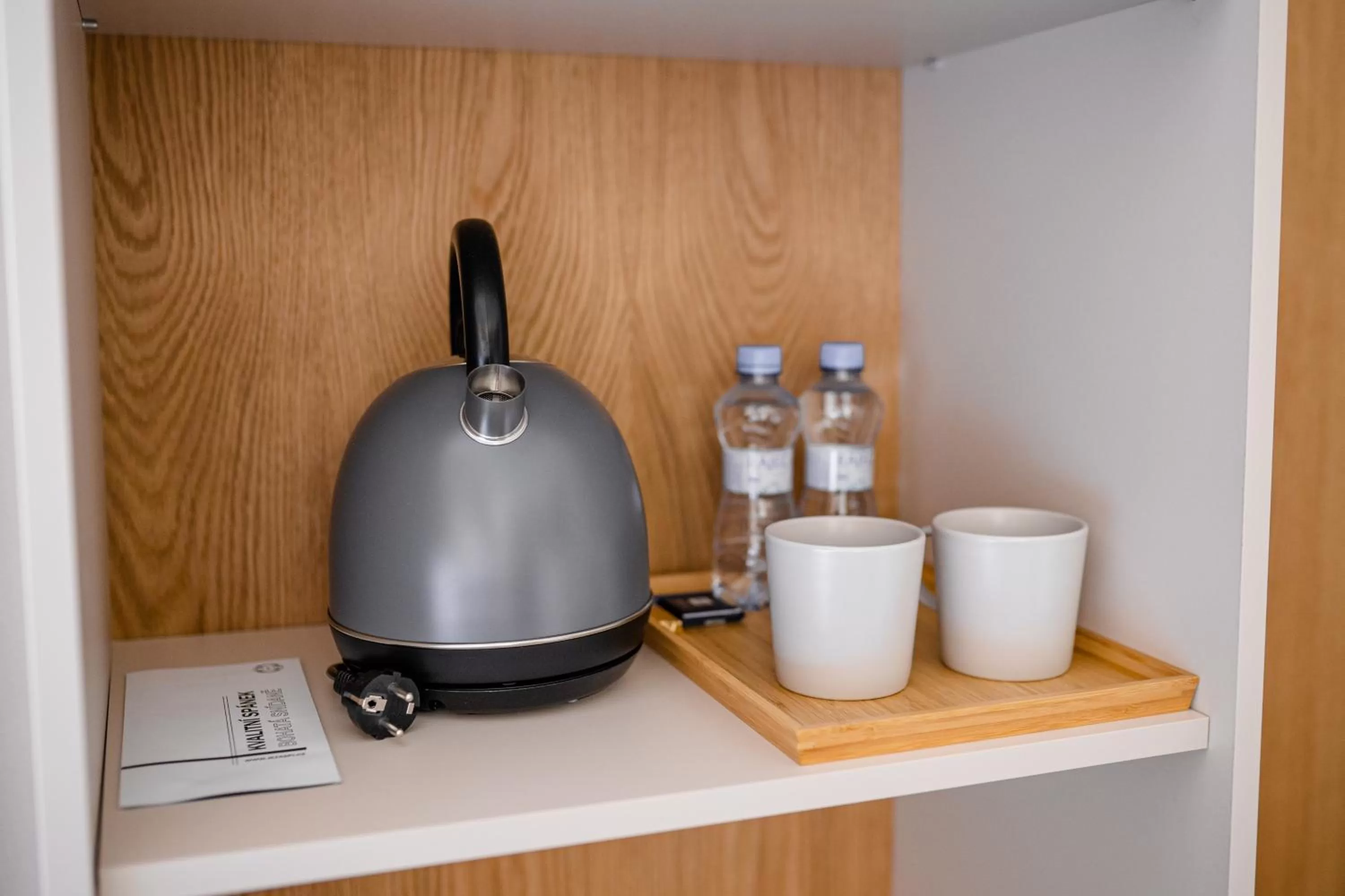 Coffee/tea facilities in JEZ&SPI Sušice