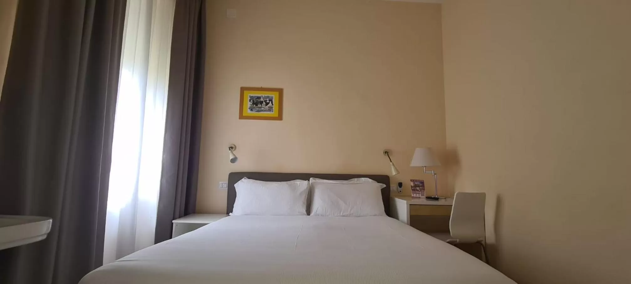 Bedroom, Bed in Villa Riari Garden