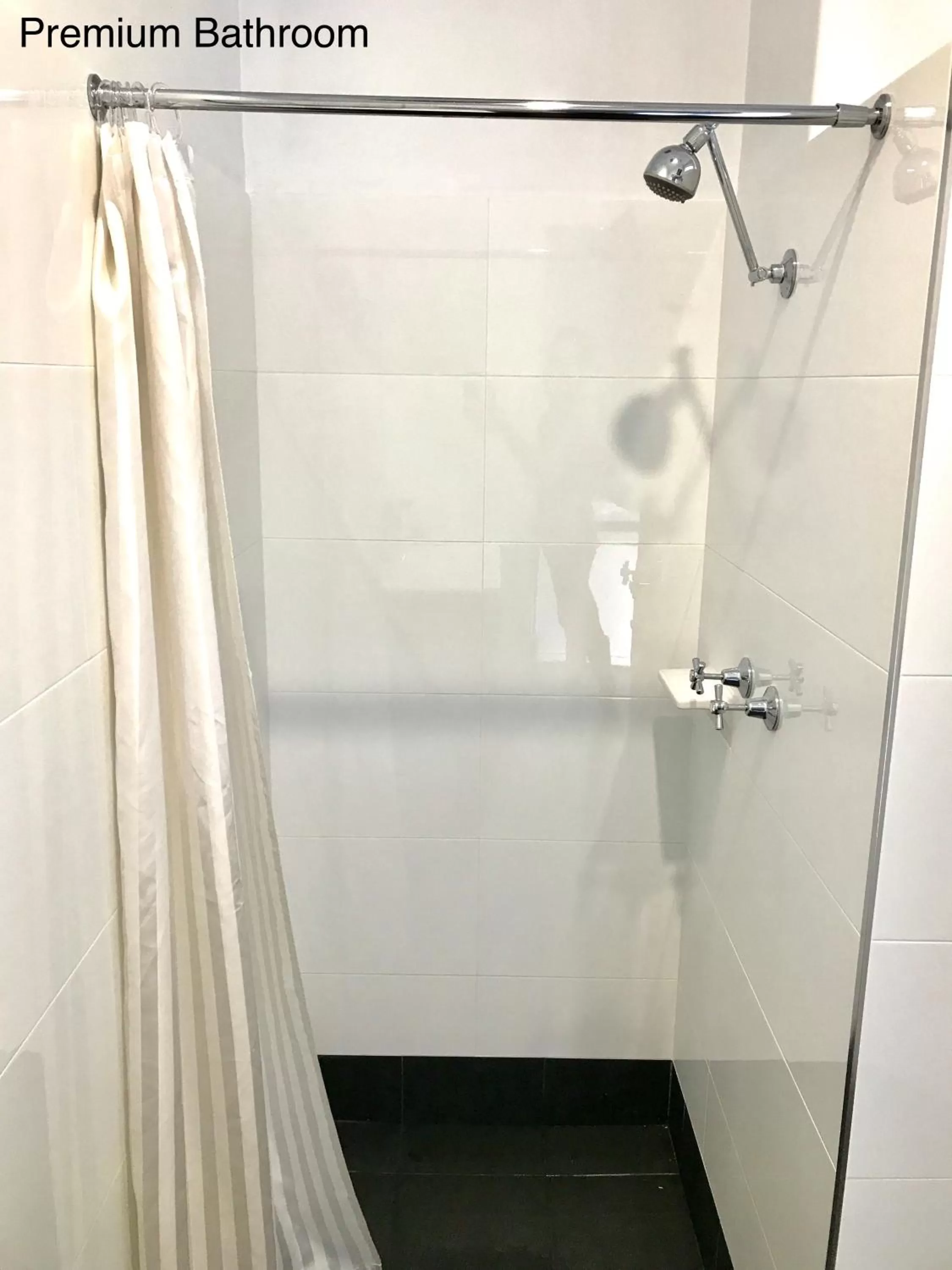 Shower in Manjimup Kingsley Motel