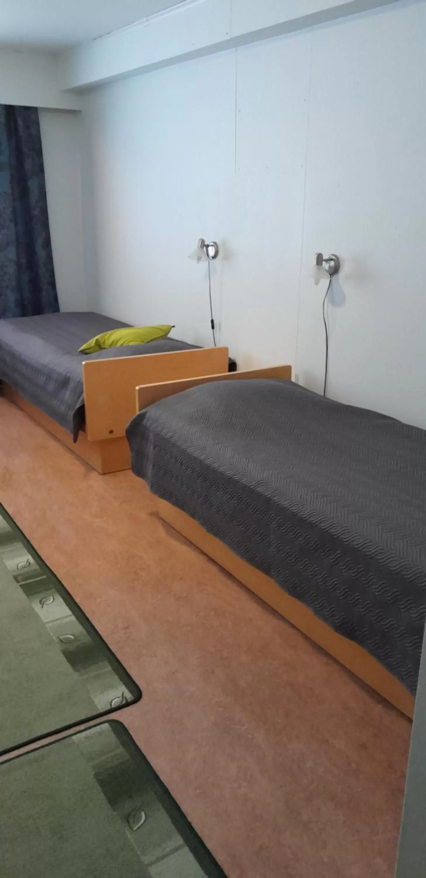 Bed in Karemajat Panorama hotel