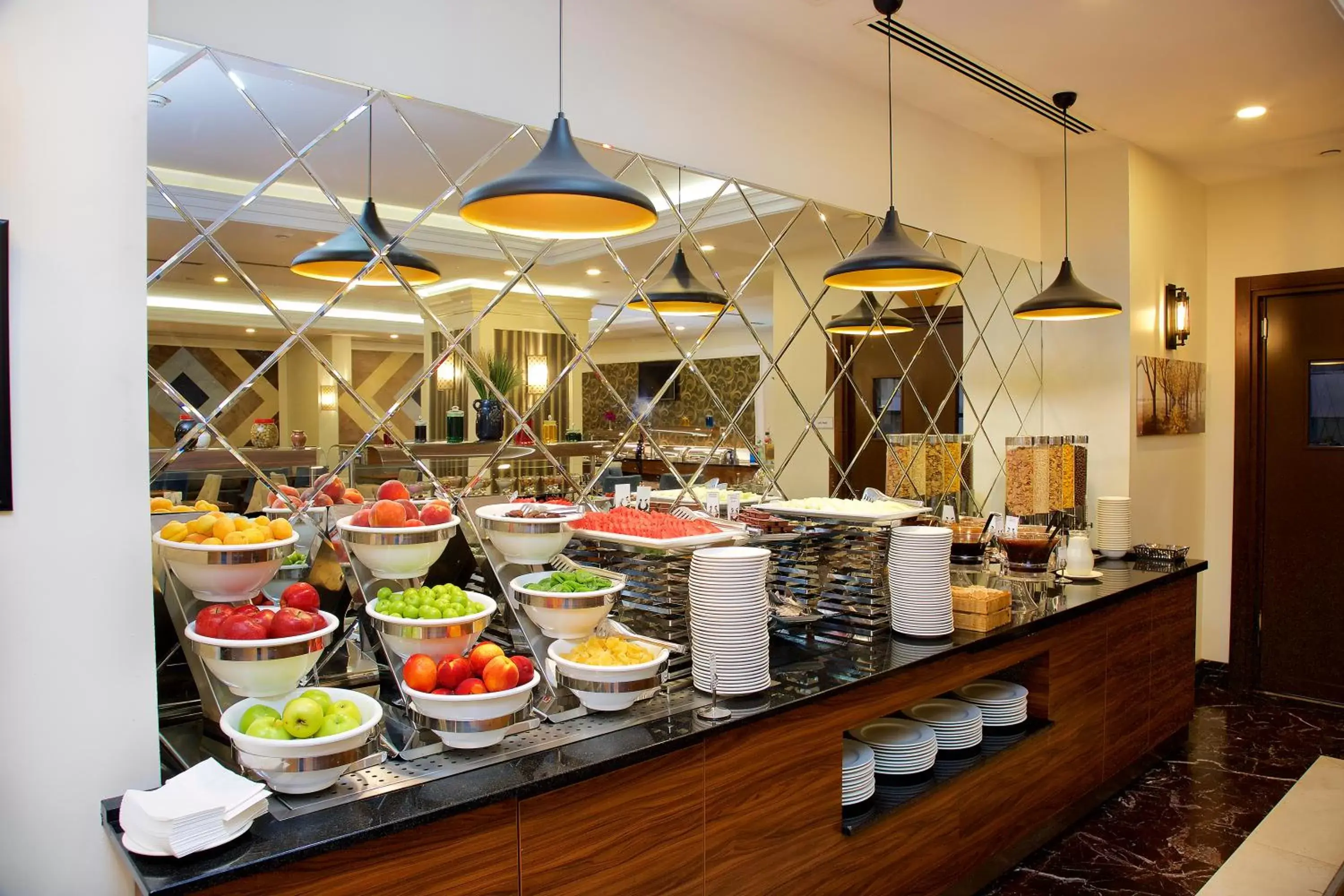 Food and drinks in Ramada Hotel & Suites by Wyndham Istanbul Merter