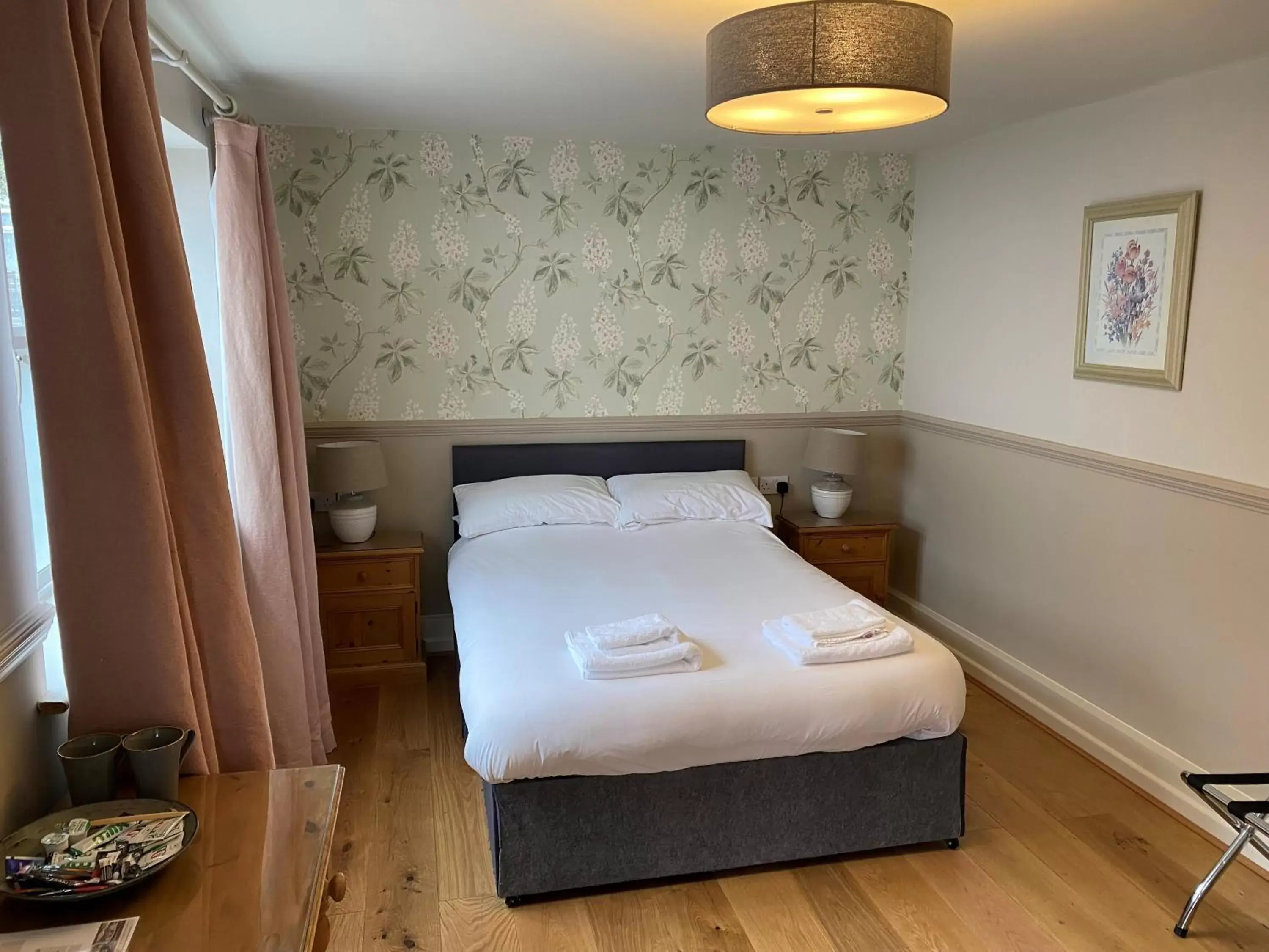 Bed in The Bullshead, Arthingworth House B&B