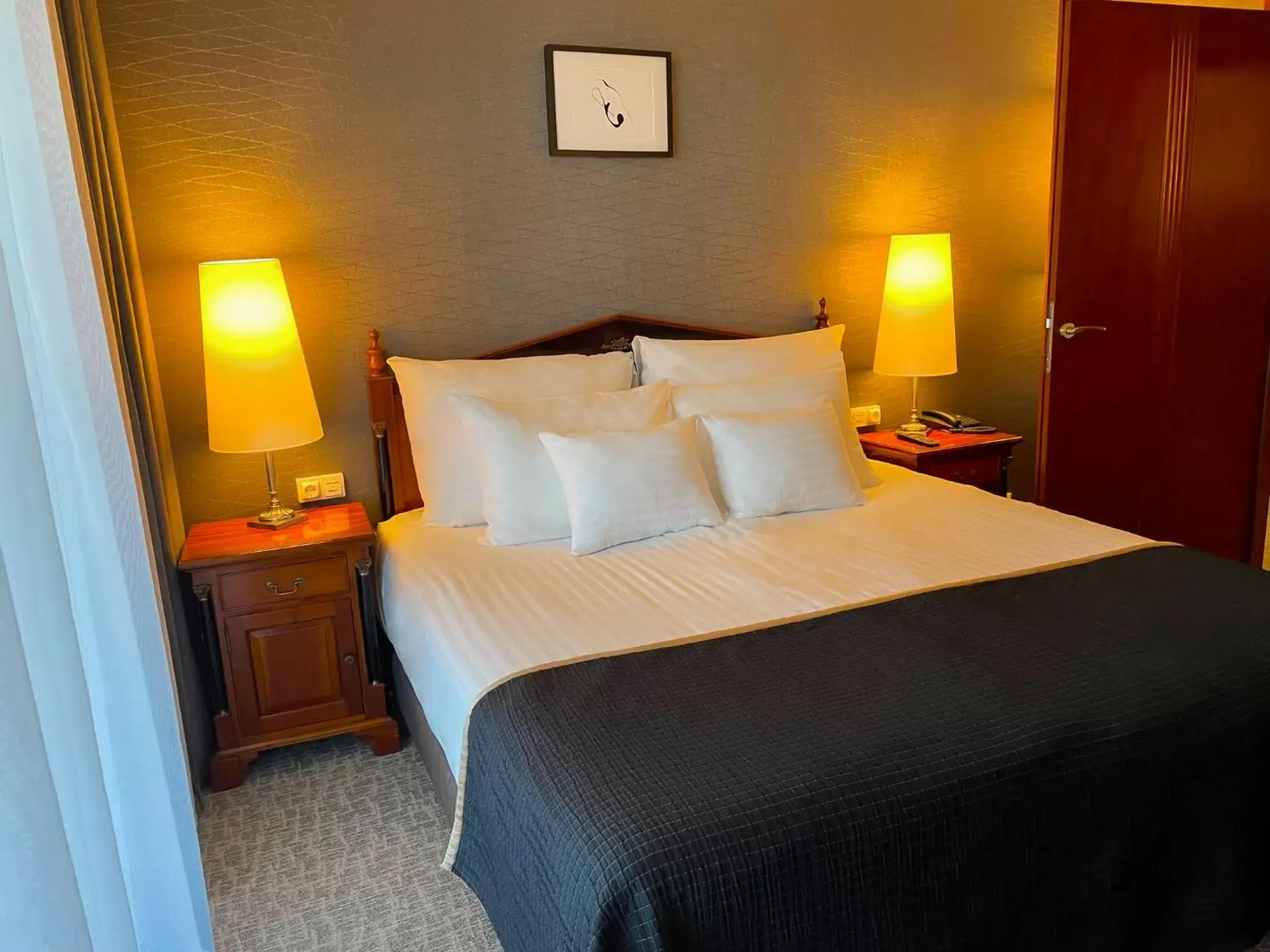 Bedroom, Bed in Hotel Divinus