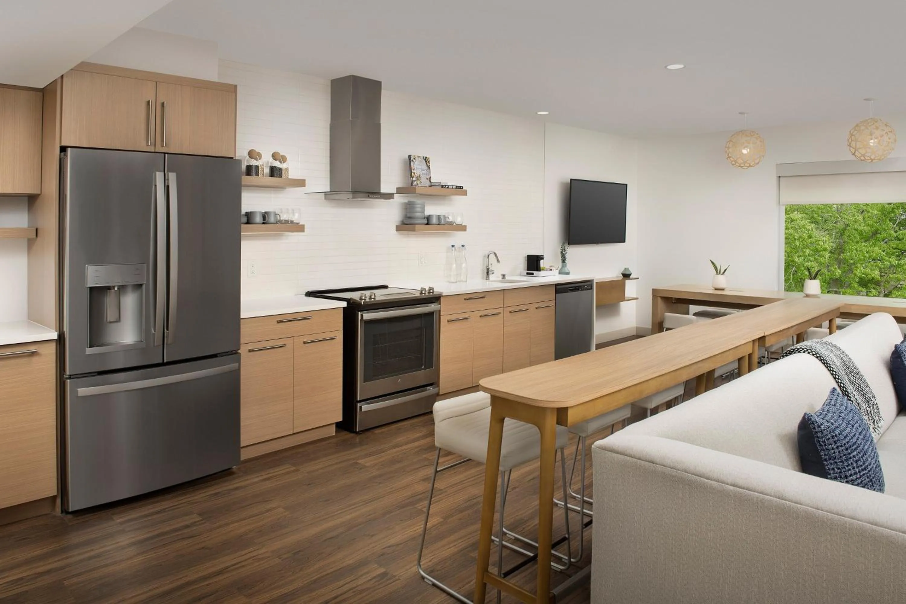 Kitchen or kitchenette in Element Portland Beaverton