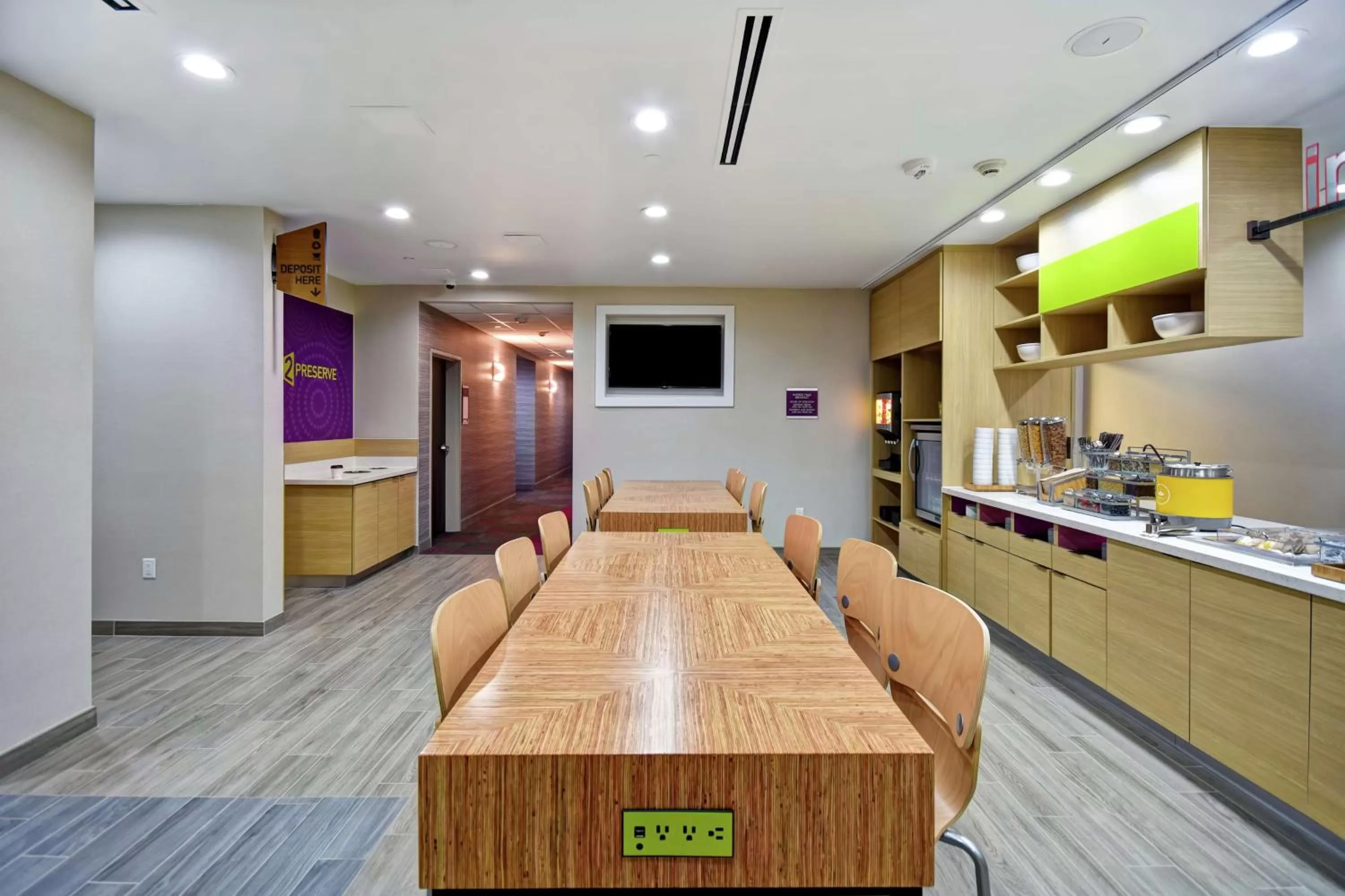 Dining area in Home2 Suites By Hilton Fort Worth Fossil Creek