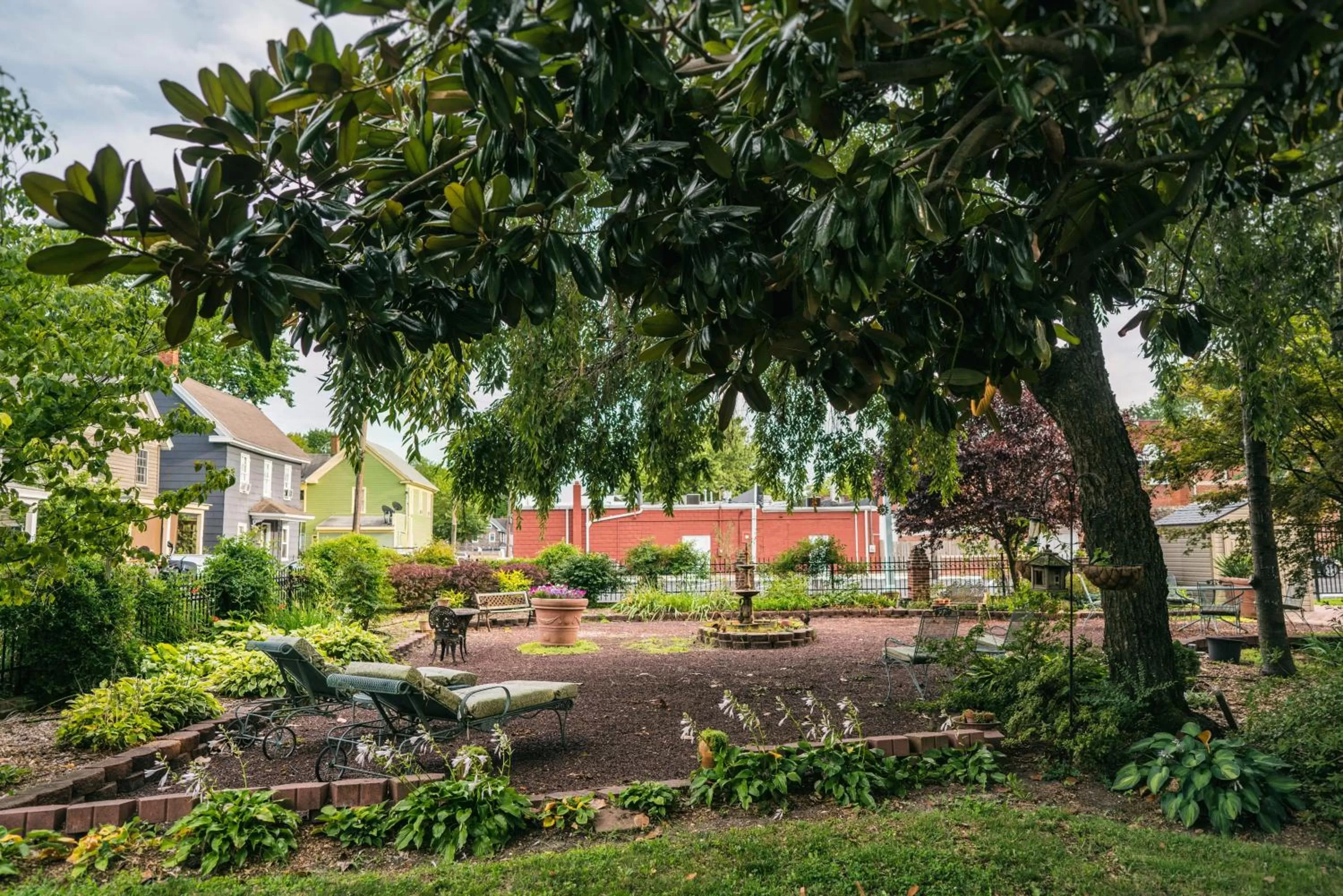 Natural landscape, Garden in Hummingbird Inn