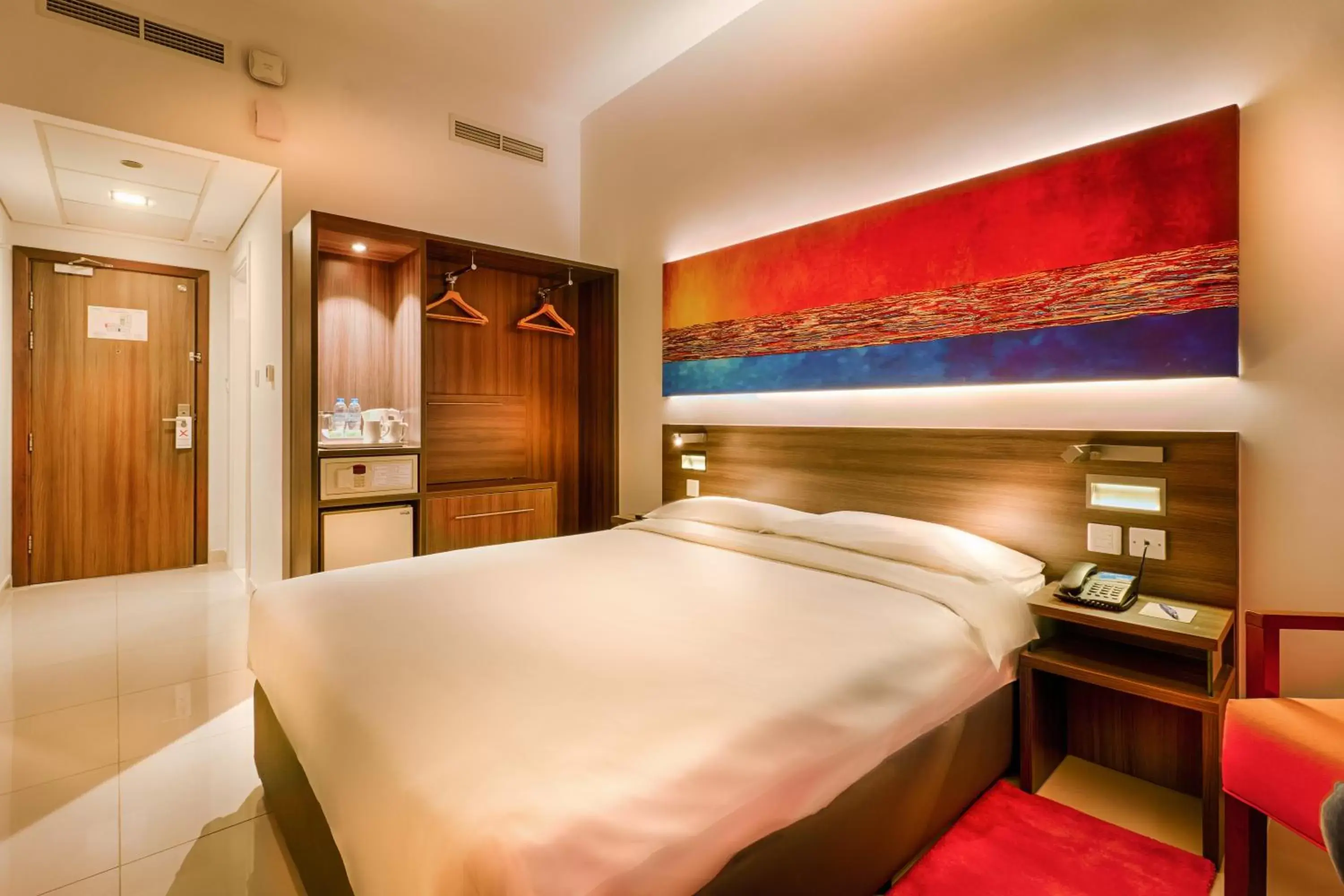 Bedroom, Bed in Citymax Hotel Al Barsha at the Mall