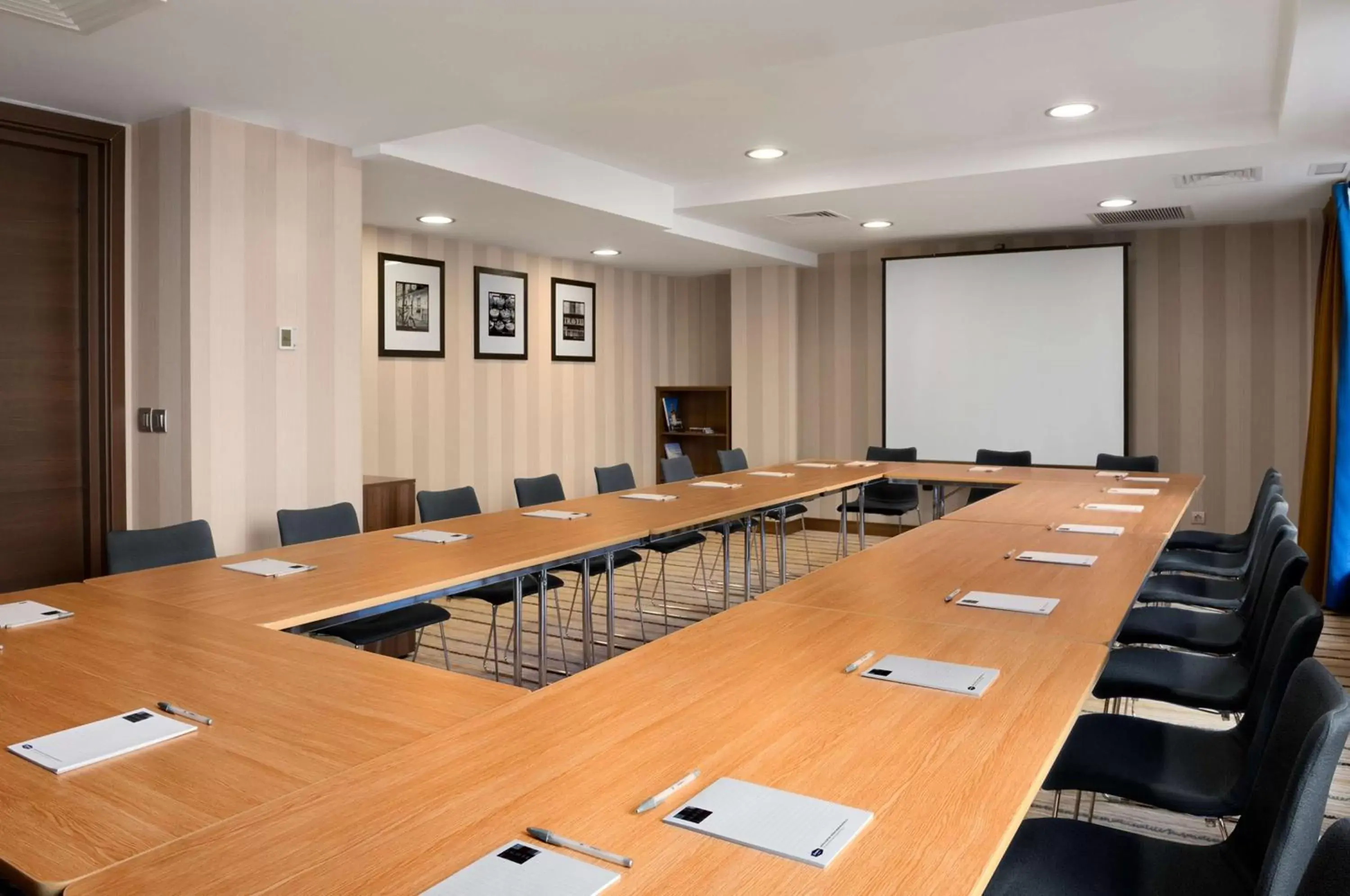 Meeting/conference room in Hampton by Hilton Cluj-Napoca