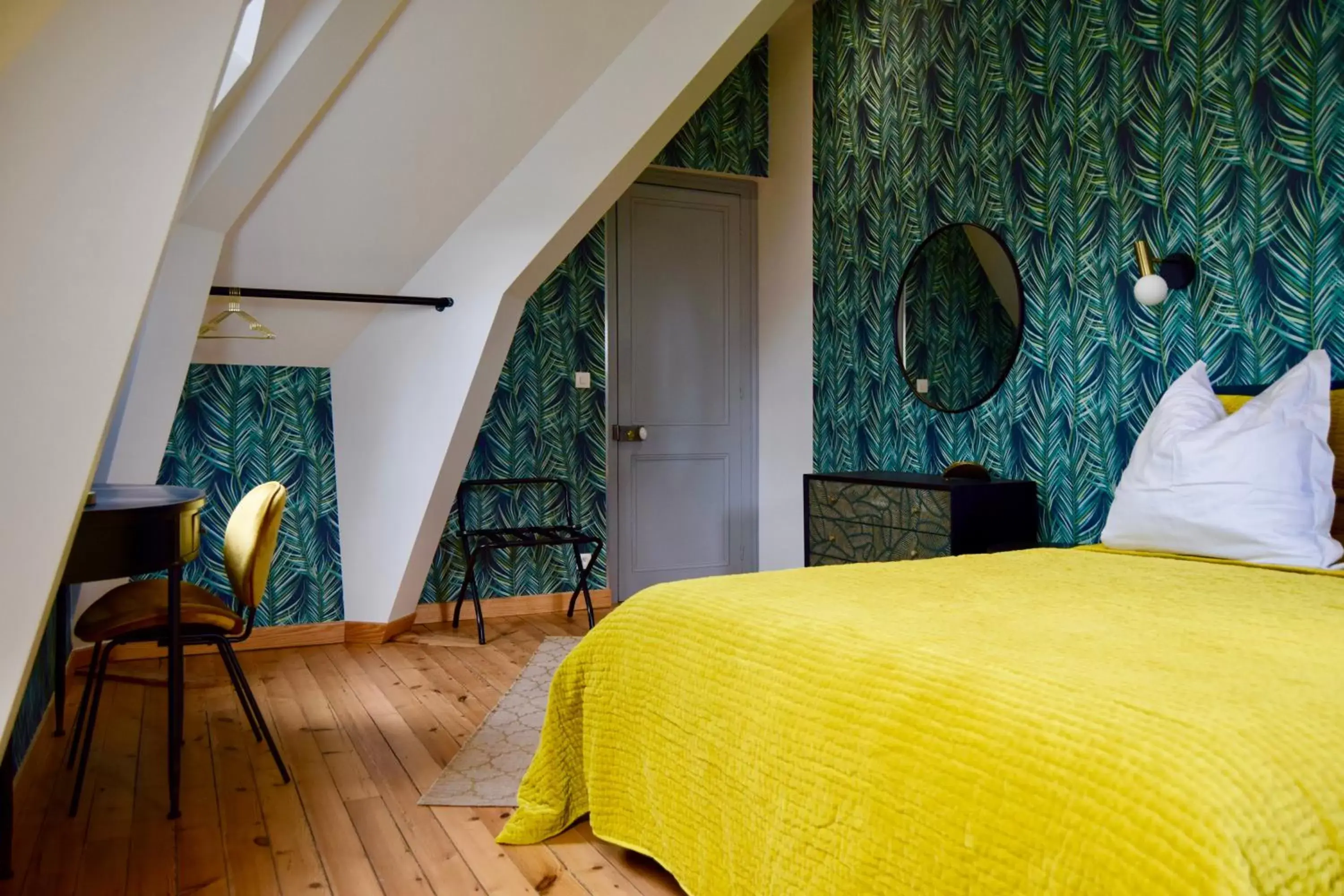 Photo of the whole room, Bed in Chambres d'Hôtes Le Clos des Marronniers