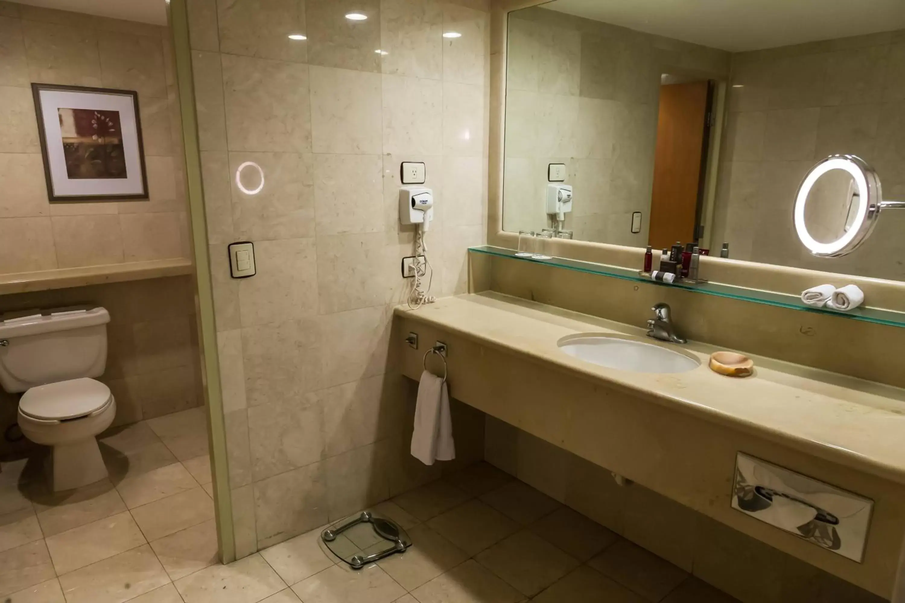 Bathroom in Marriott Tijuana Hotel