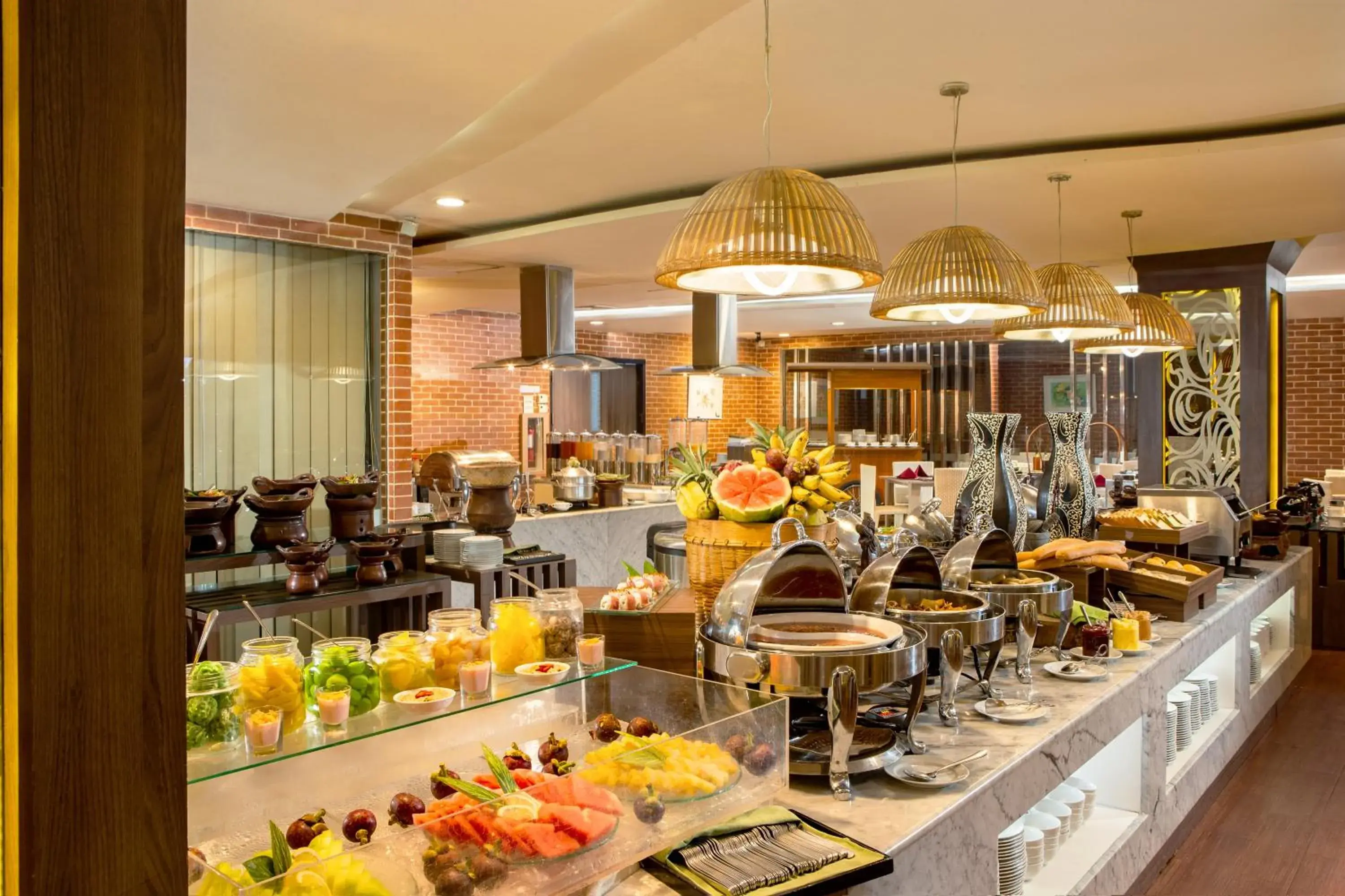 Breakfast, Restaurant/Places to Eat in Hotel Santika Depok