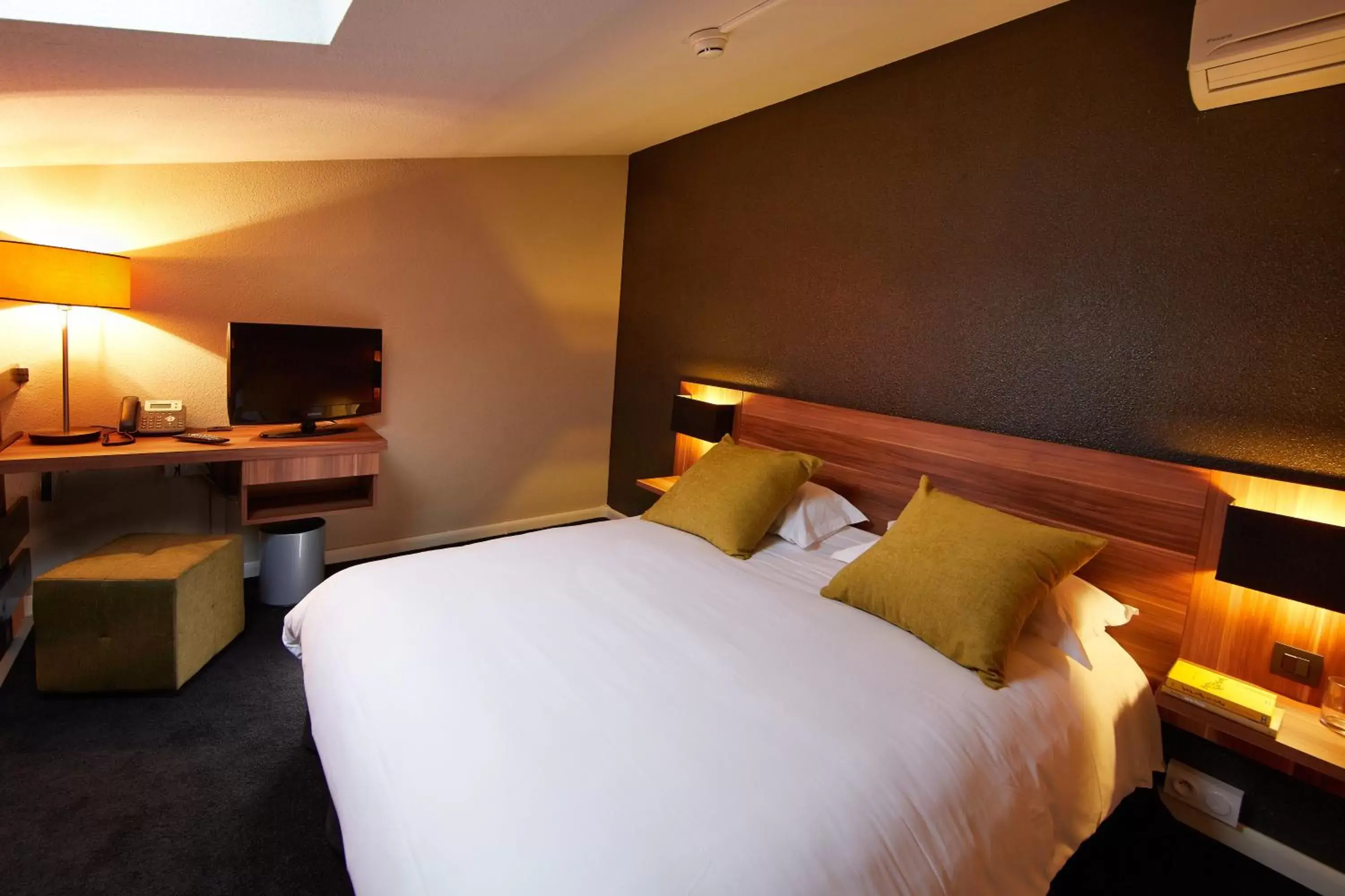 Decorative detail, Bed in Atrium Hôtel Valence Ville Decorative detail, Bed in Atrium Hôtel Valence Ville