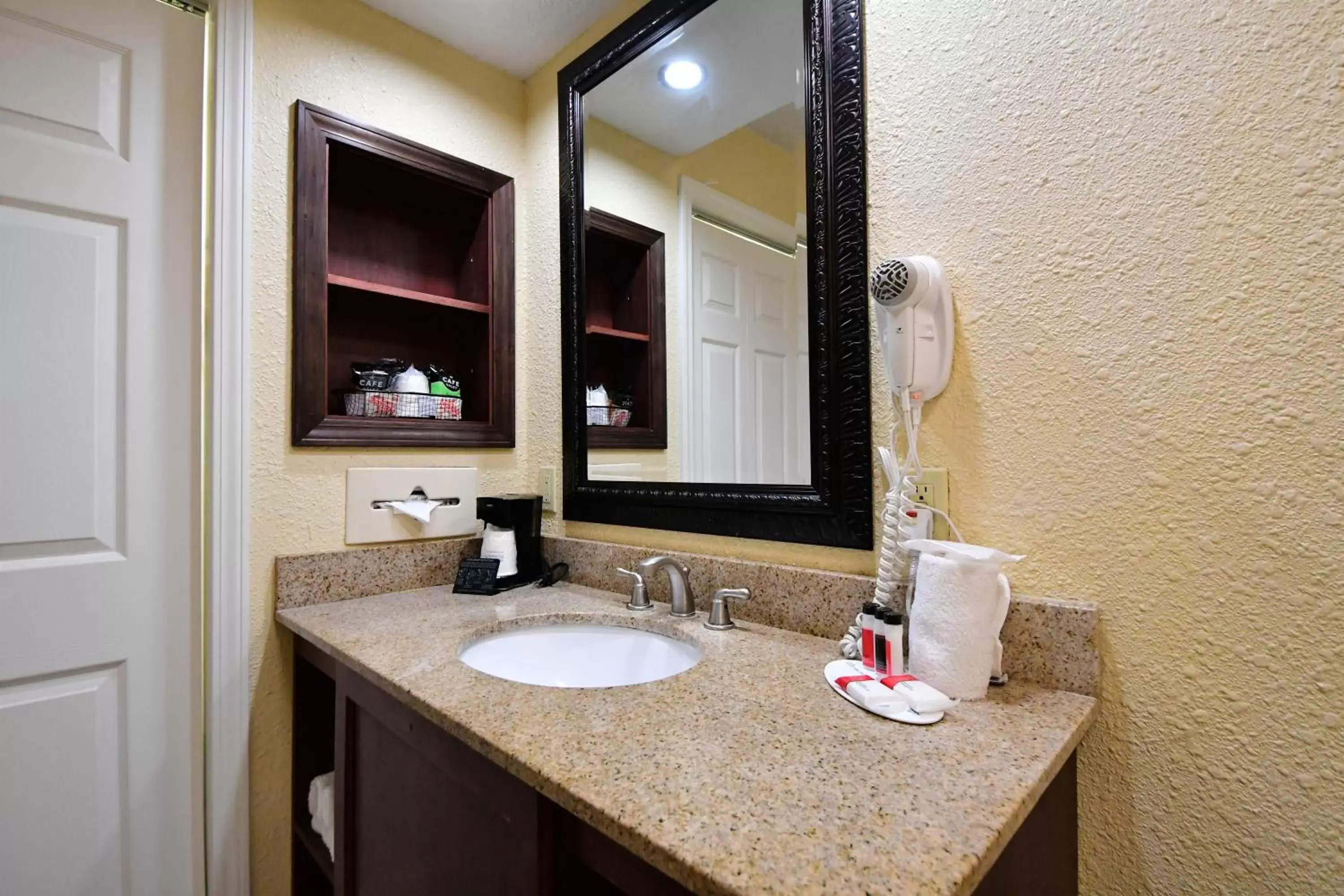 Bathroom in Ramada by Wyndham Jacksonville Hotel & Conference Center