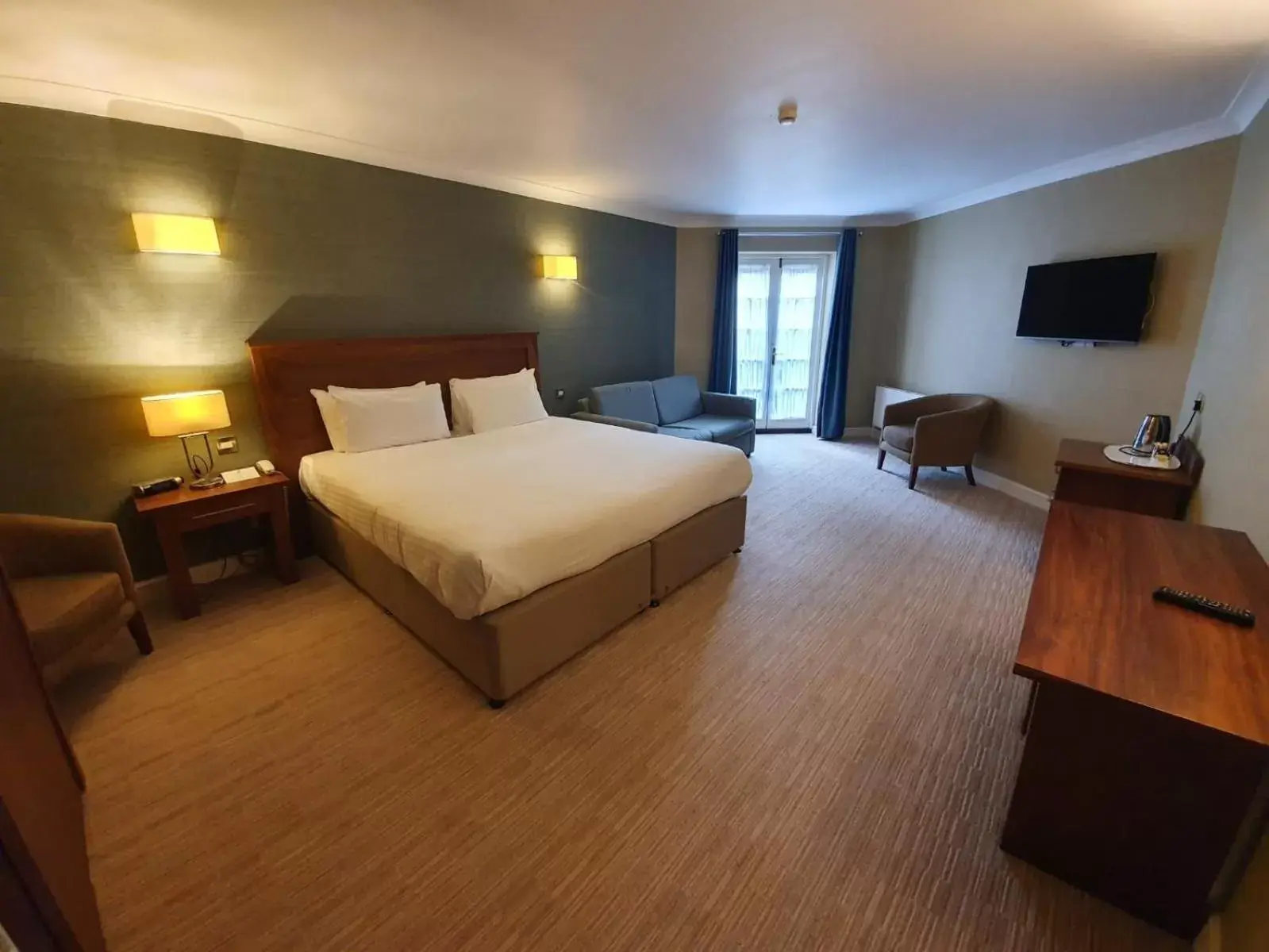 Bedroom in Best Western Moore Place Hotel