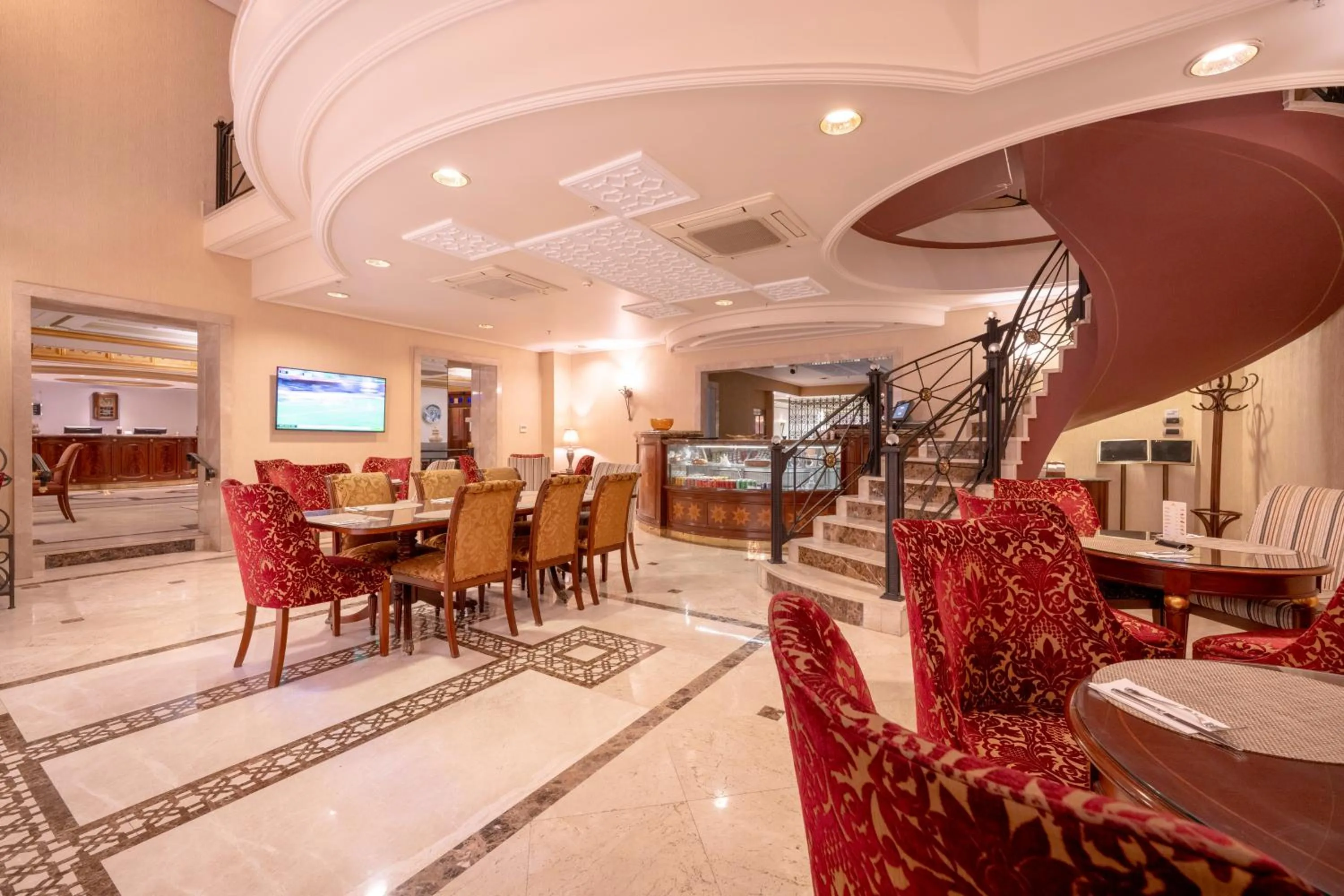 Restaurant/places to eat in The Central Palace Taksim