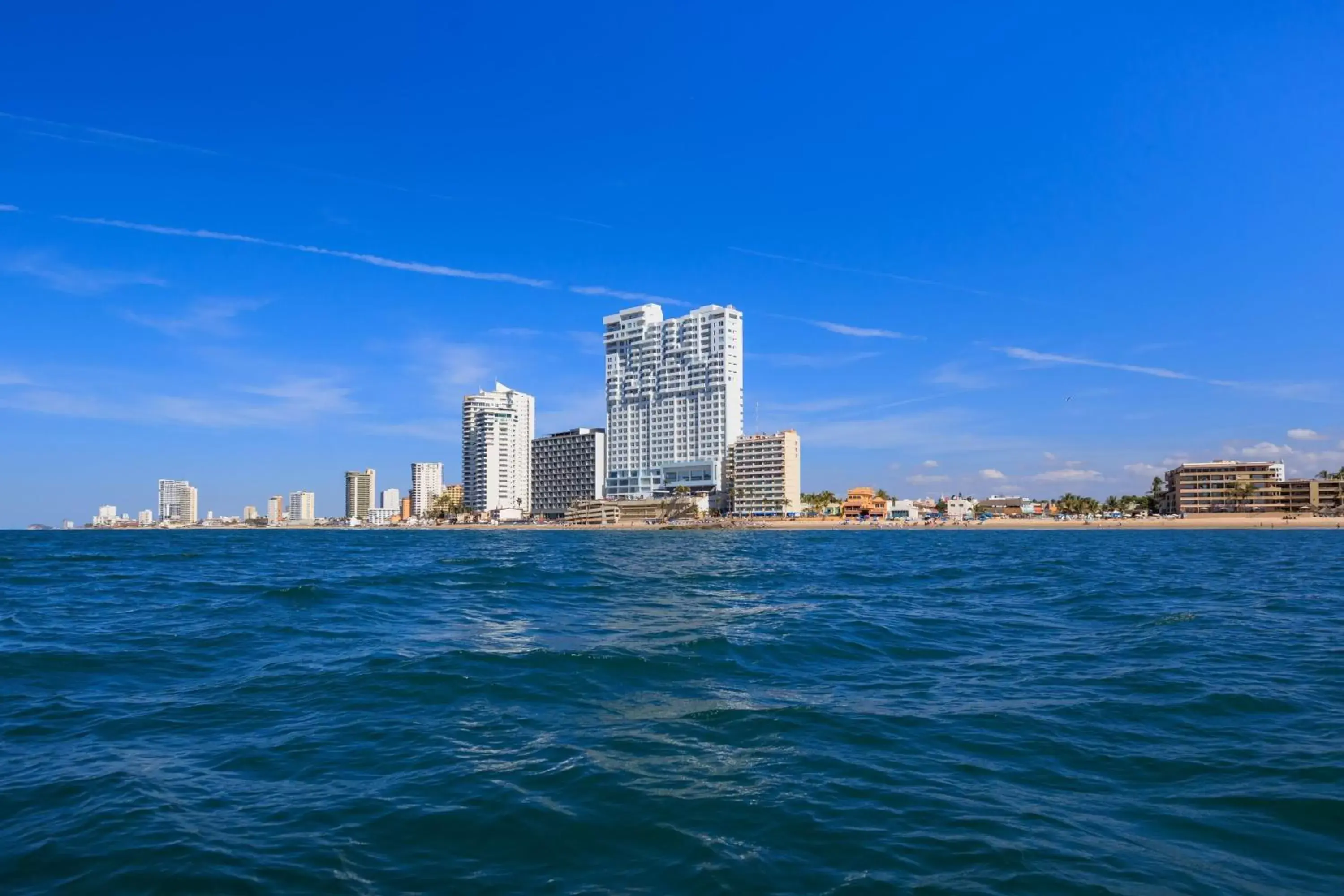 Property building in Courtyard by Marriott Mazatlan Beach Resort