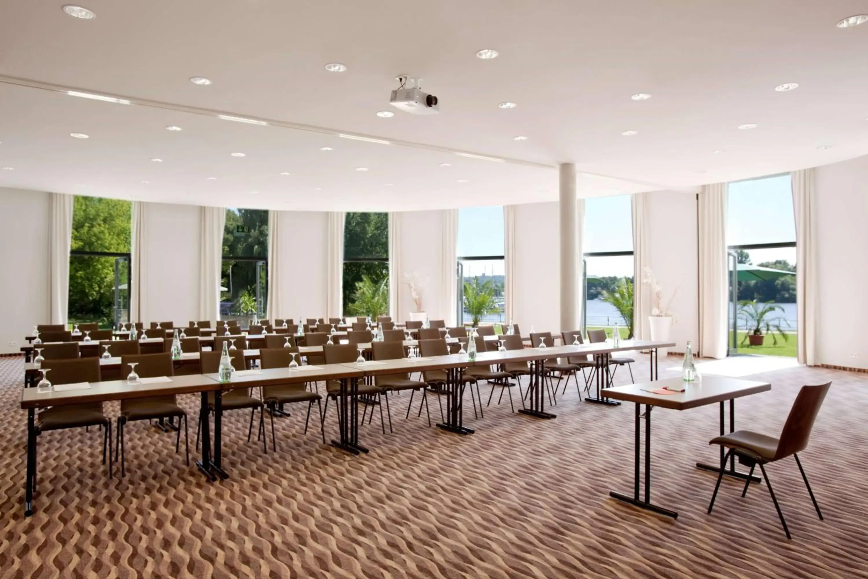 Meeting/conference room in Vienna House by Wyndham Havelufer Potsdam