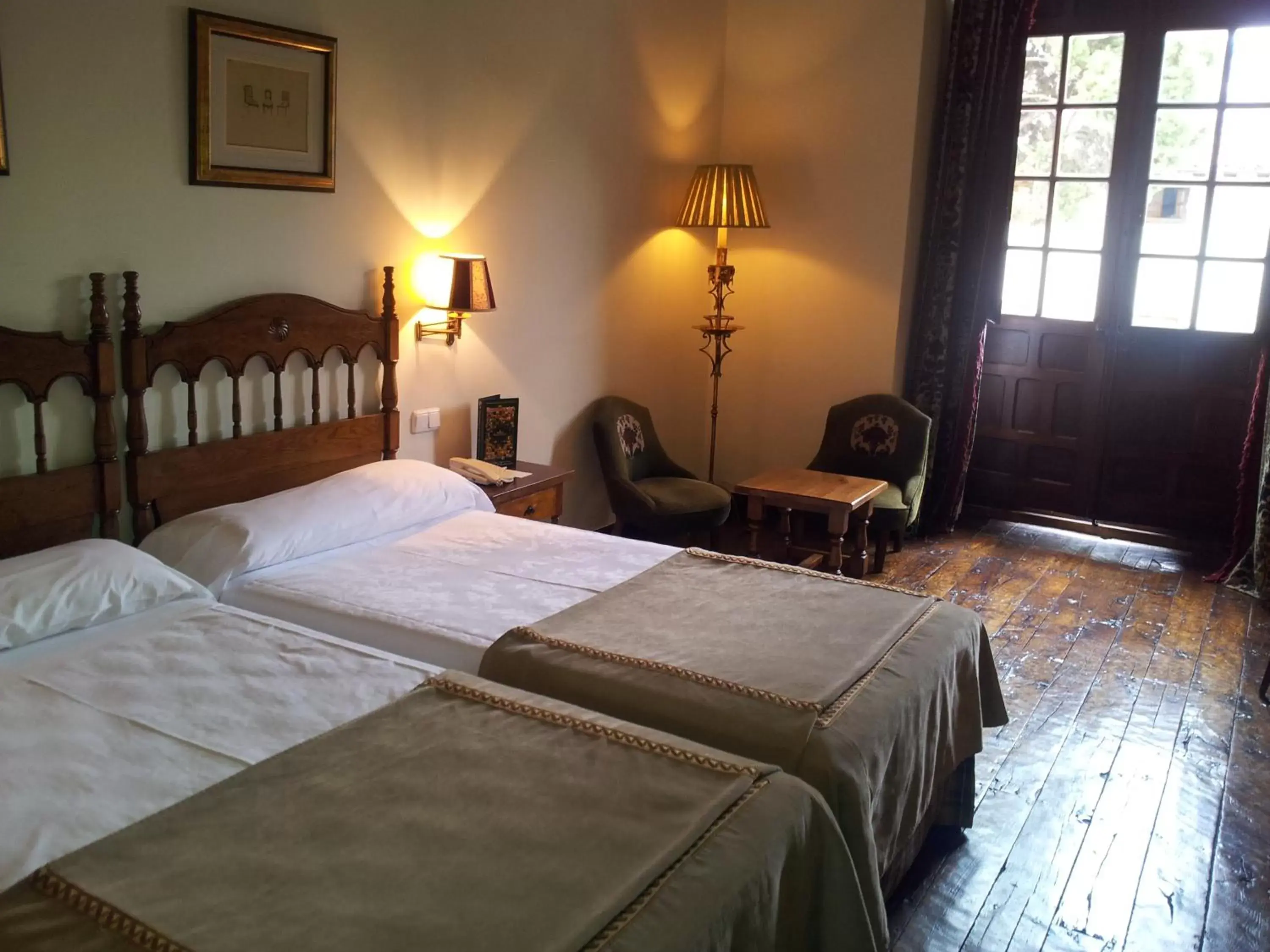 Bedroom in Parador de Santillana Gil Blas