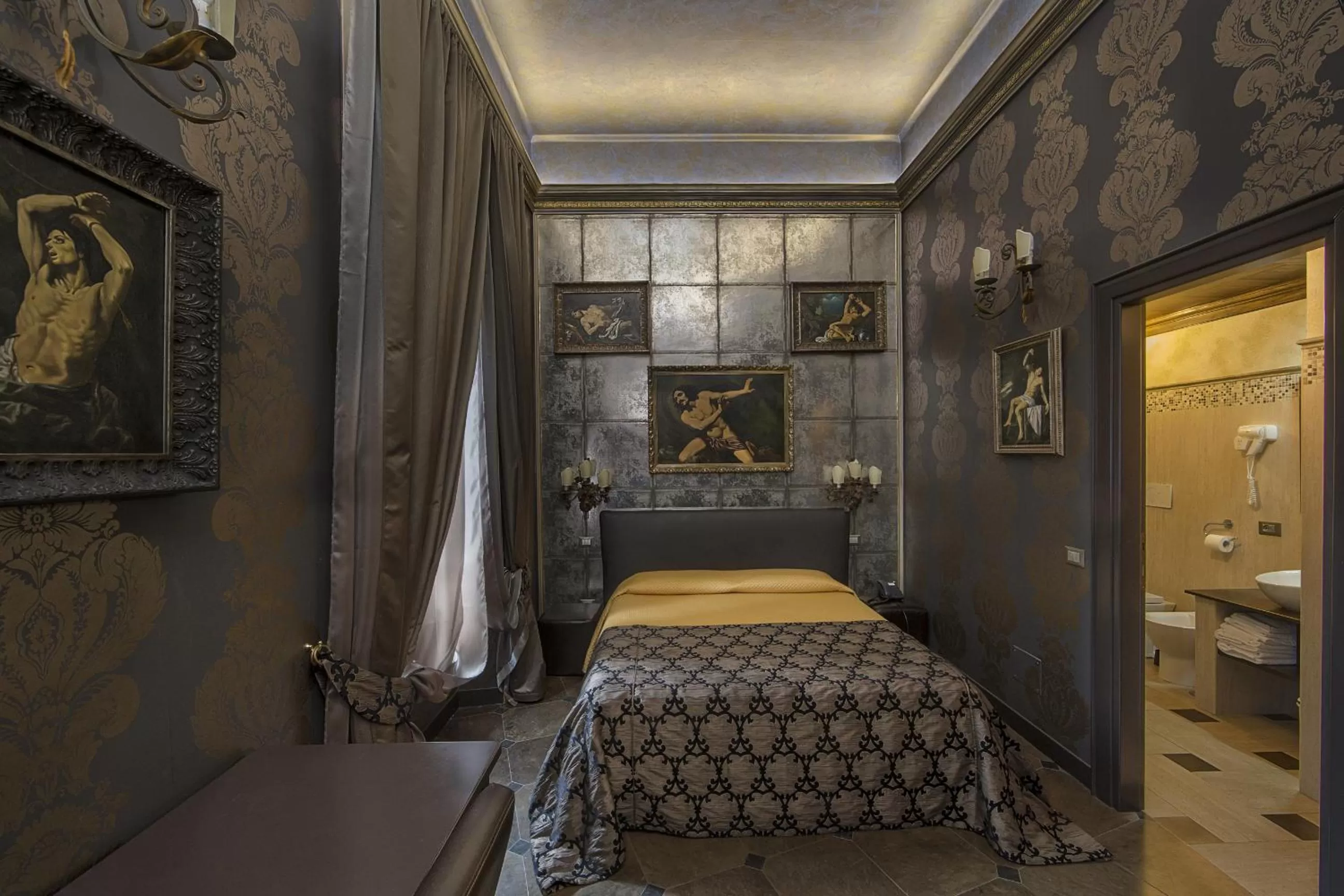Bedroom, Bed in Antica Dimora Delle Cinque Lune